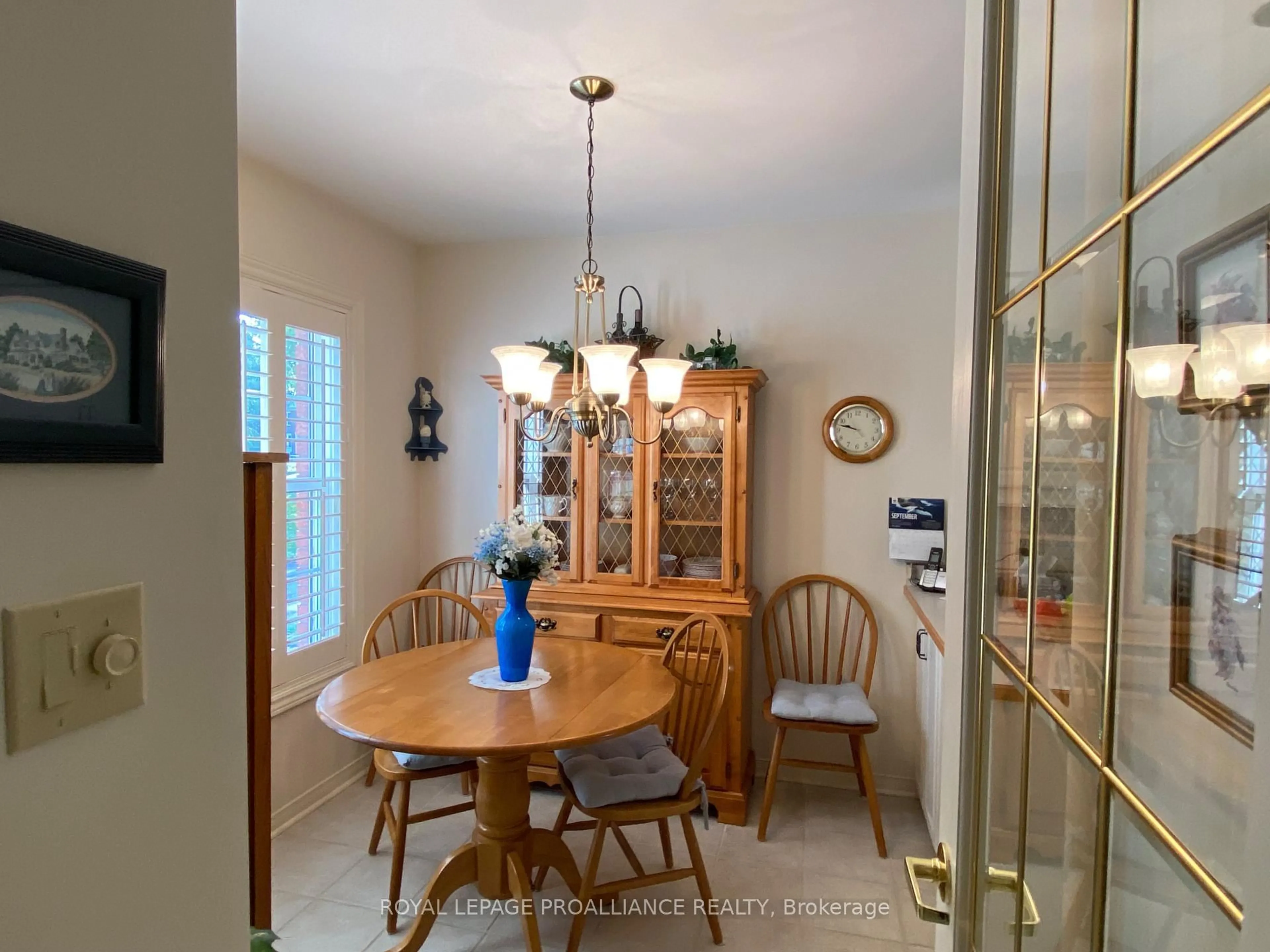 Dining room, unknown for 45 COUNTRY CLUB Pl, Brockville Ontario K6V 6T9