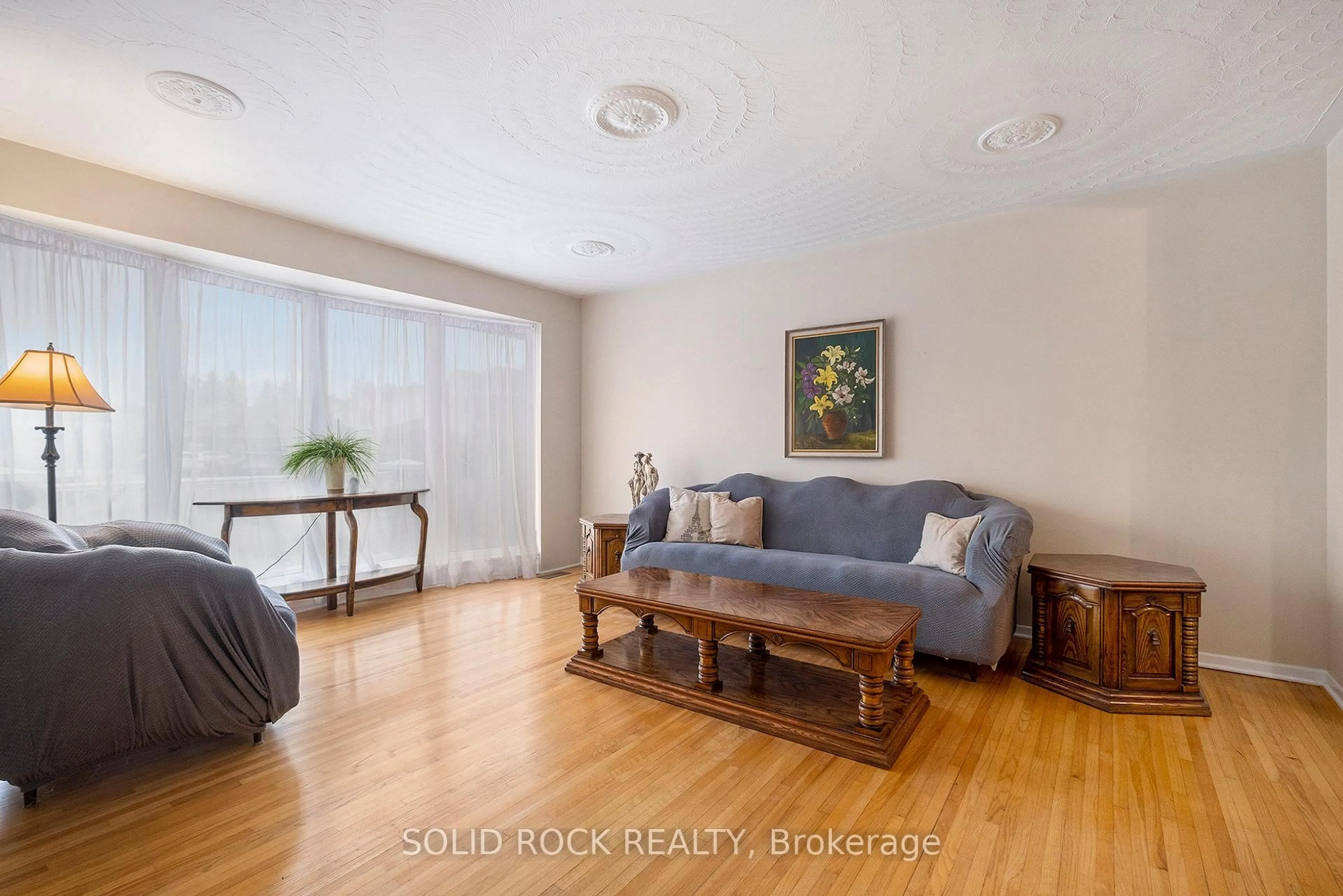 Living room with furniture, unknown for 7 Conover St, Ottawa Ontario K2G 0Z2