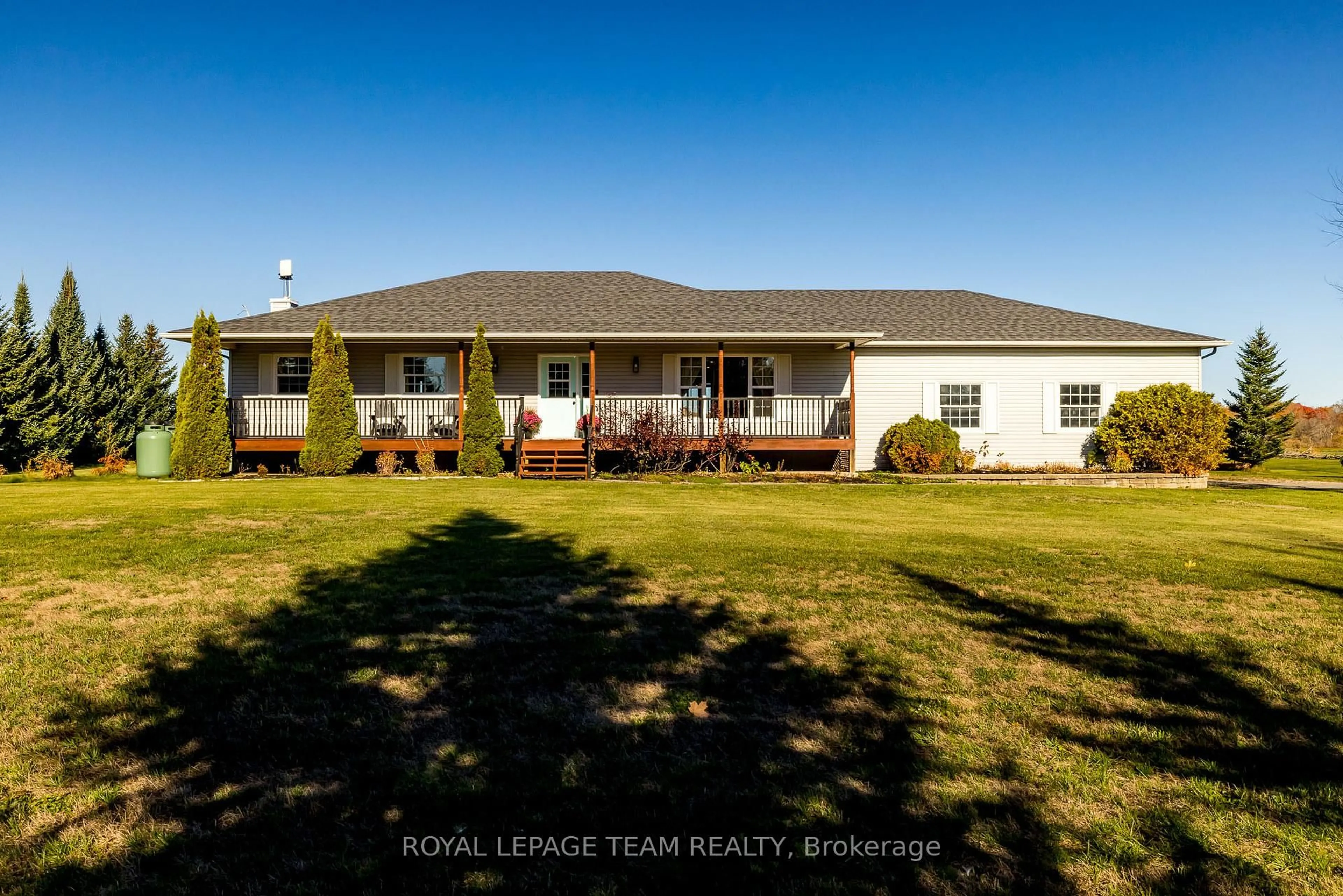 A pic from outside/outdoor area/front of a property/back of a property/a pic from drone, water/lake/river/ocean view for 344 Richardson Rd, Merrickville Ontario K0G 1N0