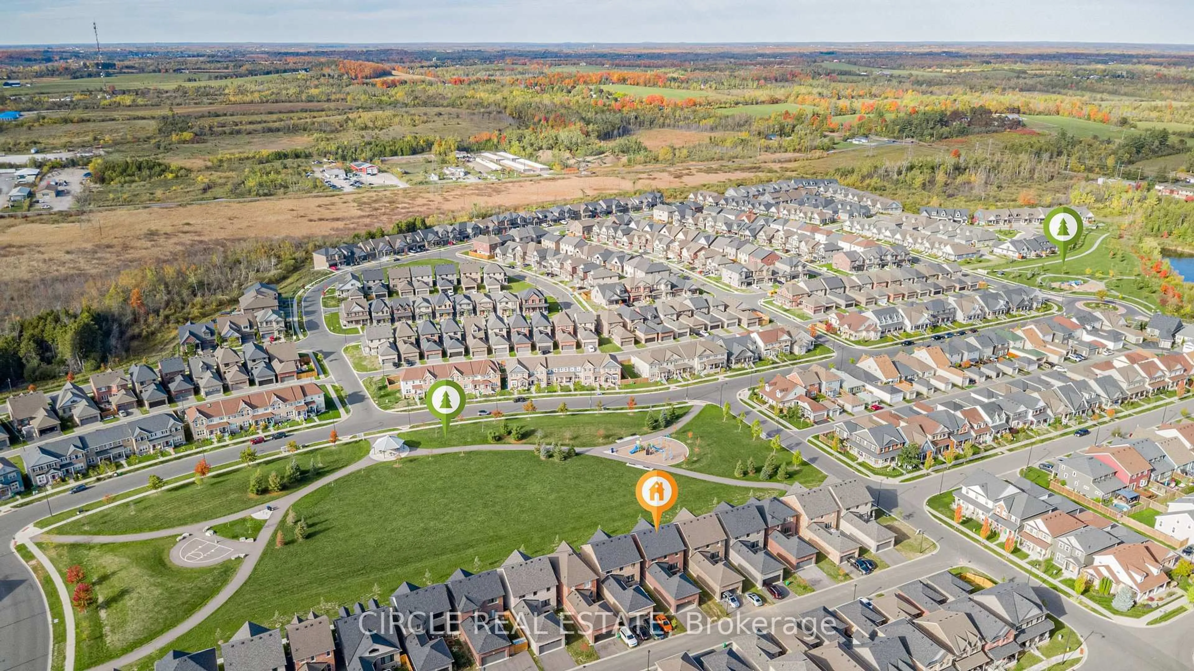 A pic from outside/outdoor area/front of a property/back of a property/a pic from drone, street for 720 Whetstone Lane, Peterborough Ontario K9H 0G4