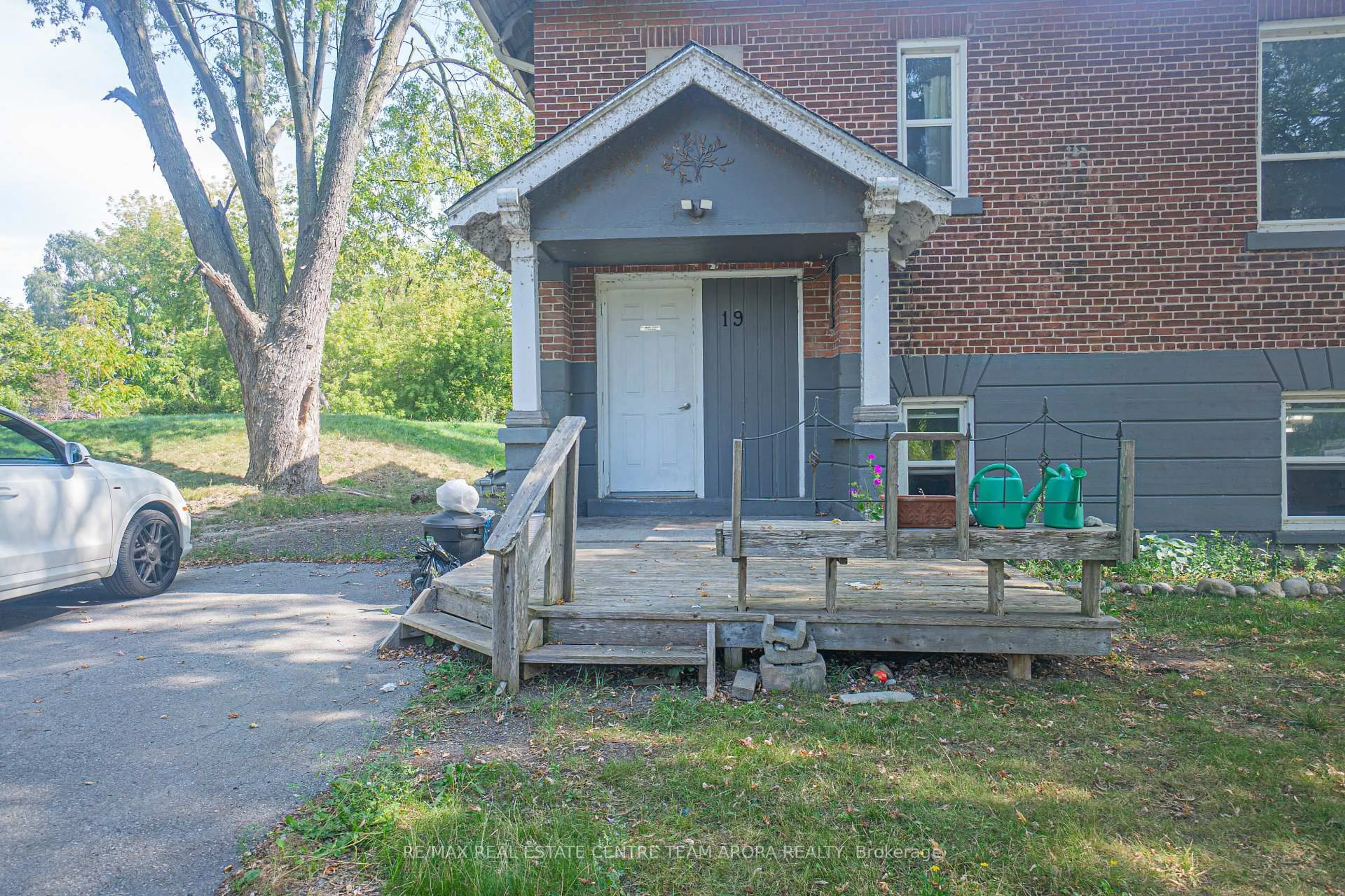 Unknown for 19 QUINTE VIEW Dr, Quinte West Ontario K8V 5P5