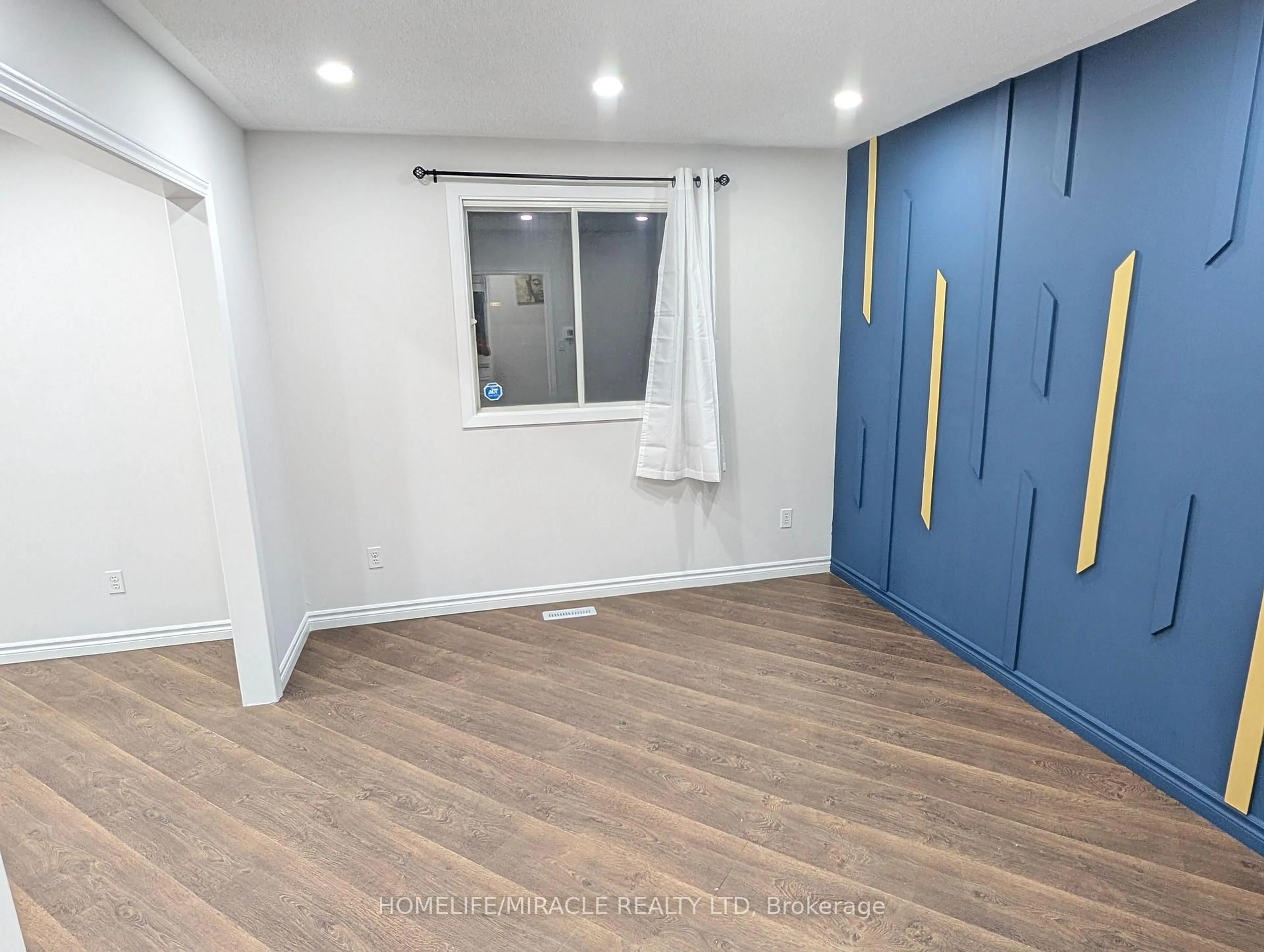 A pic of a room for 699 Classic Dr, London East Ontario N6W 5X1