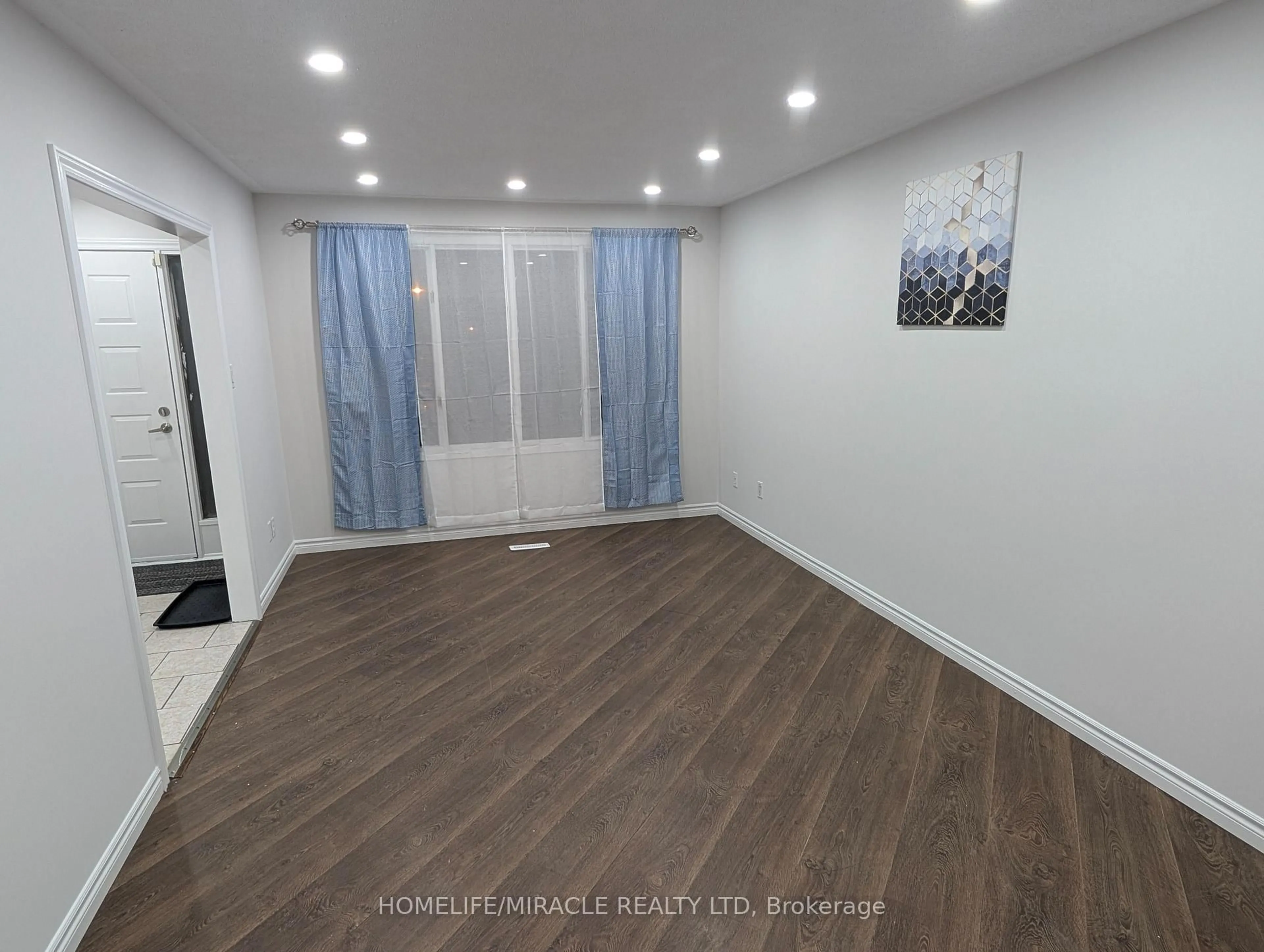 A pic of a room for 699 Classic Dr, London East Ontario N6W 5X1