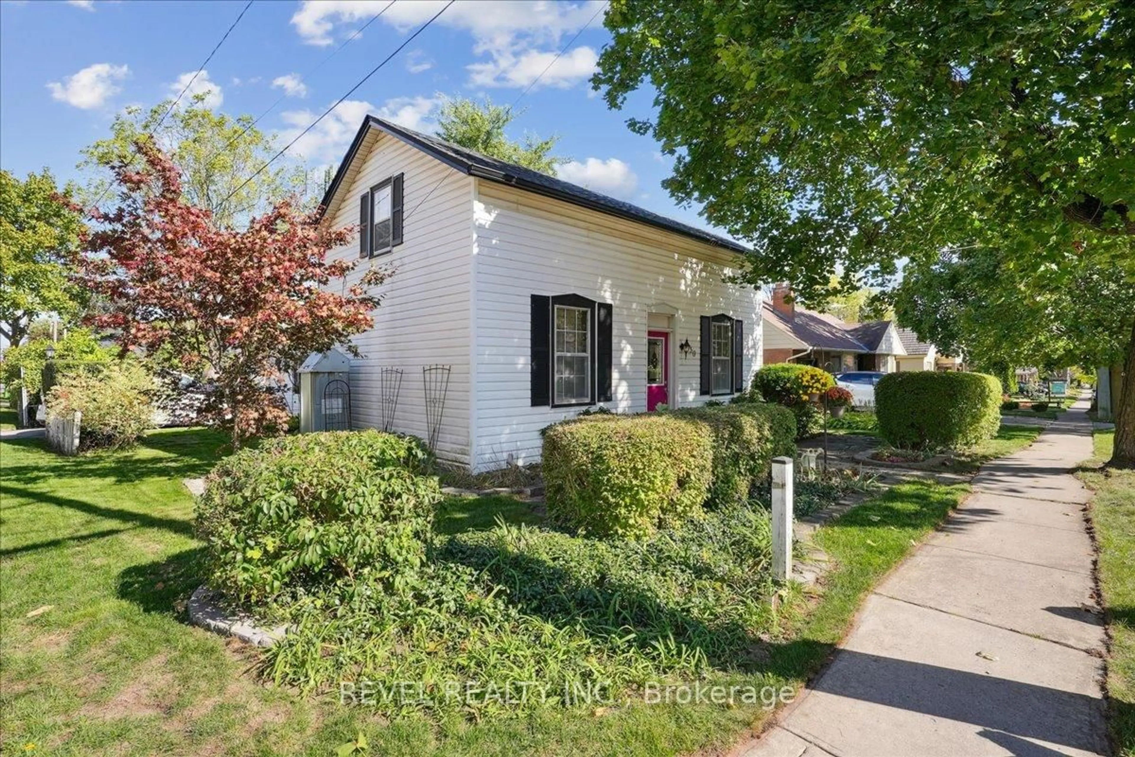 Unknown for 250 Mill St, Hamilton Ontario L0R 2H0