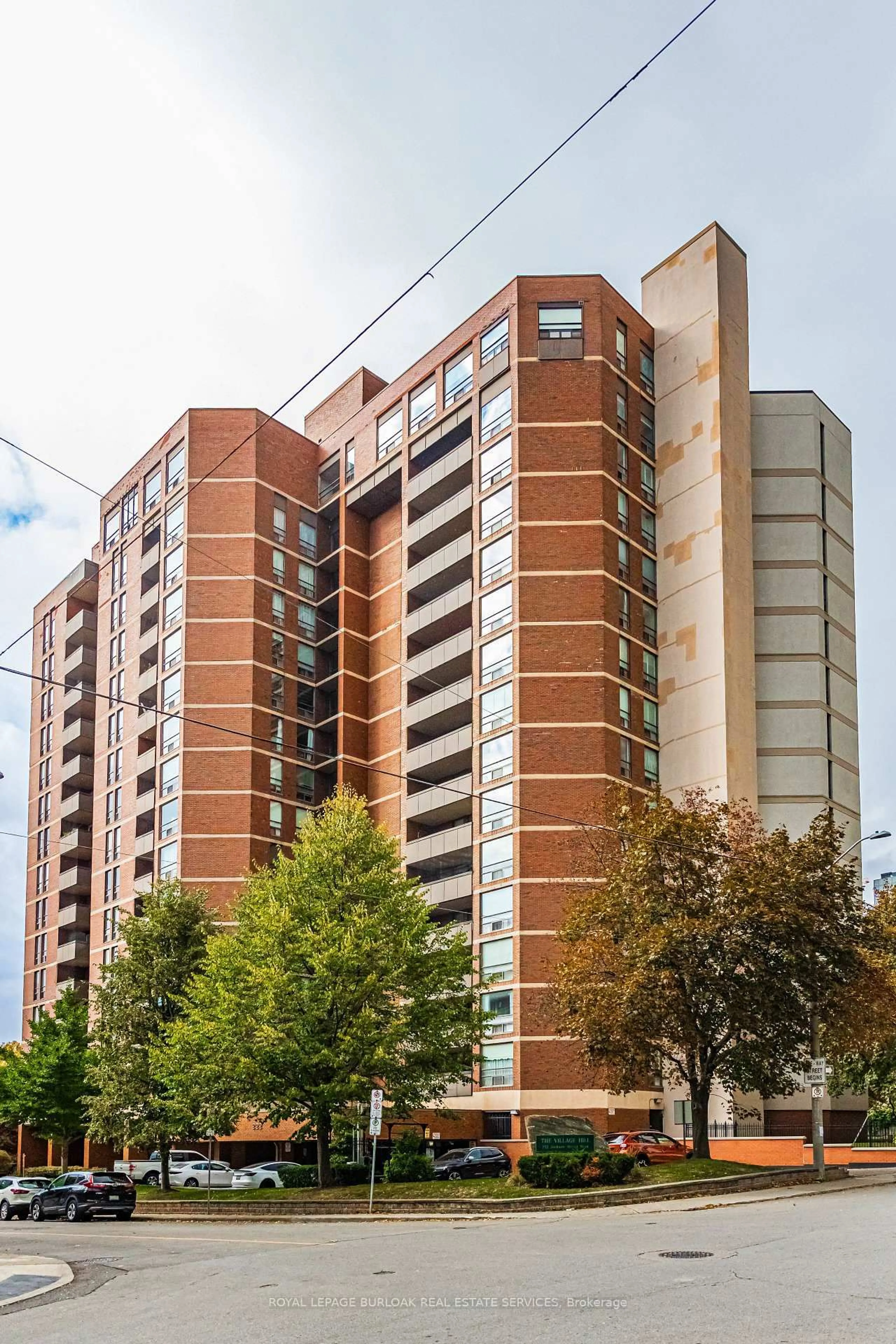 Home with brick exterior material, building for 222 Jackson St #1003, Hamilton Ontario L8P 4S5