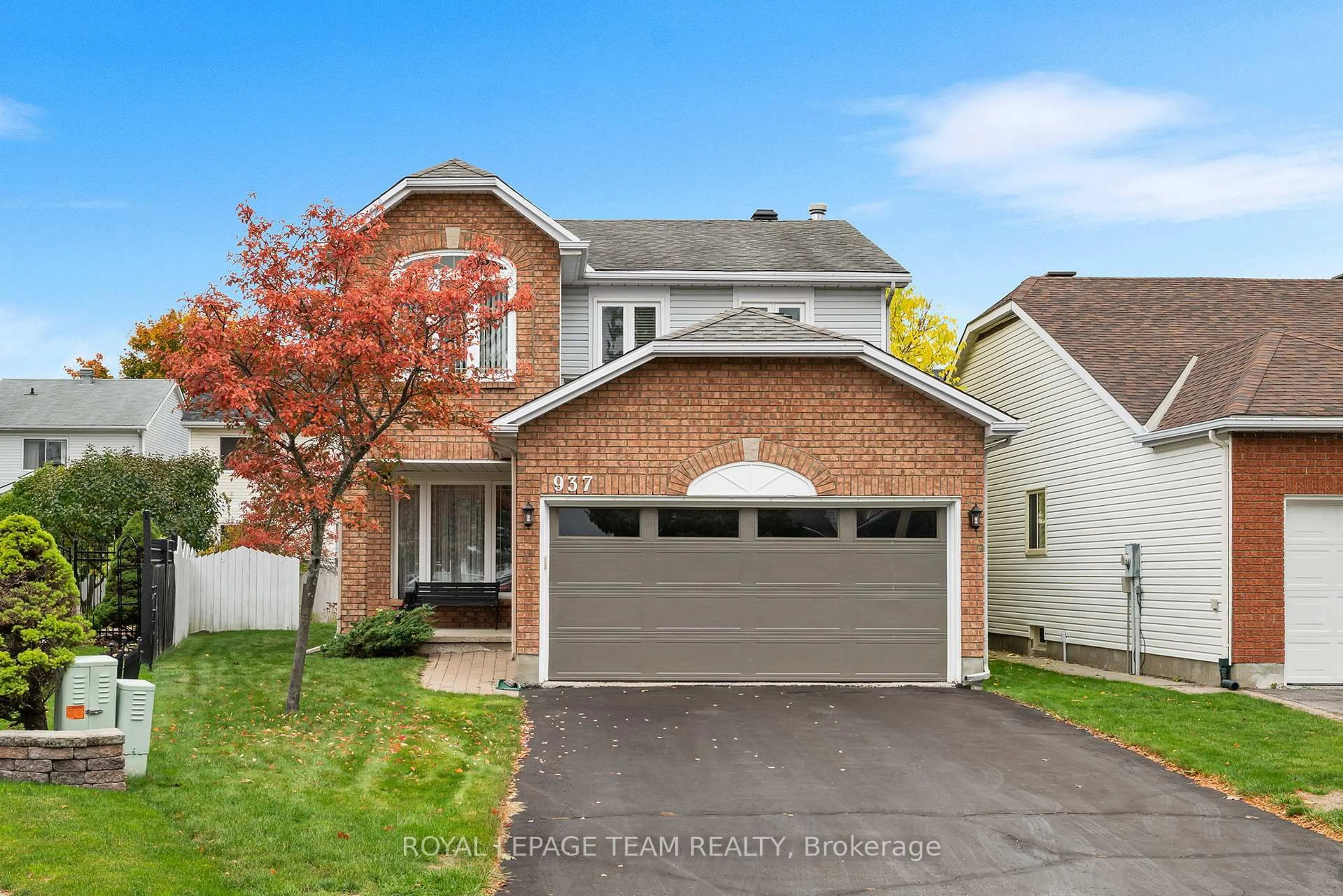 Home with brick exterior material, street for 937 Sheenboro Cres, Ottawa Ontario K4A 3M6