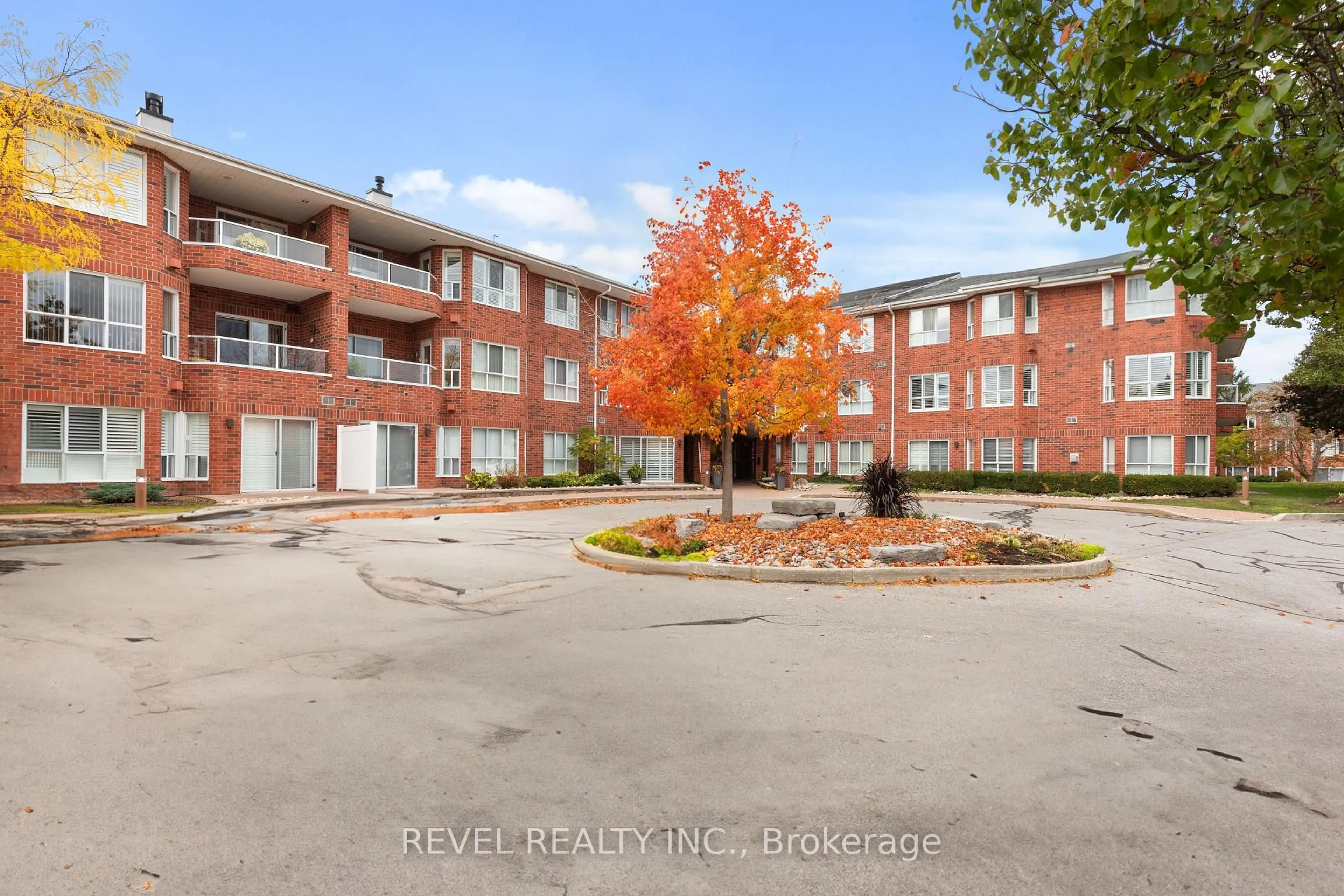 Patio, unknown for 3 Heritage Way #306, Kawartha Lakes Ontario K9V 5Z1