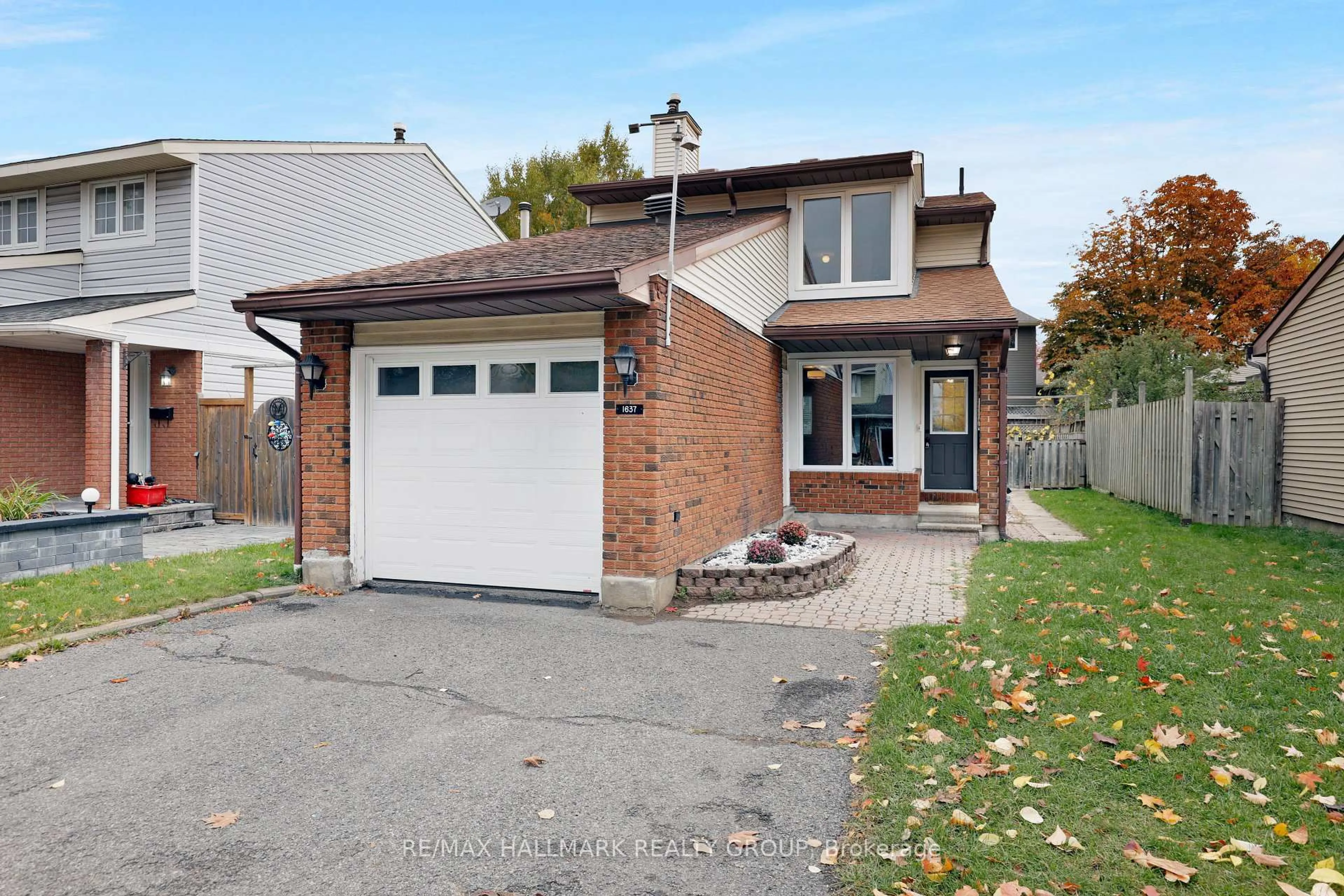 Home with brick exterior material, street for 1637 Saxony Cres, Ottawa Ontario K1B 5K8