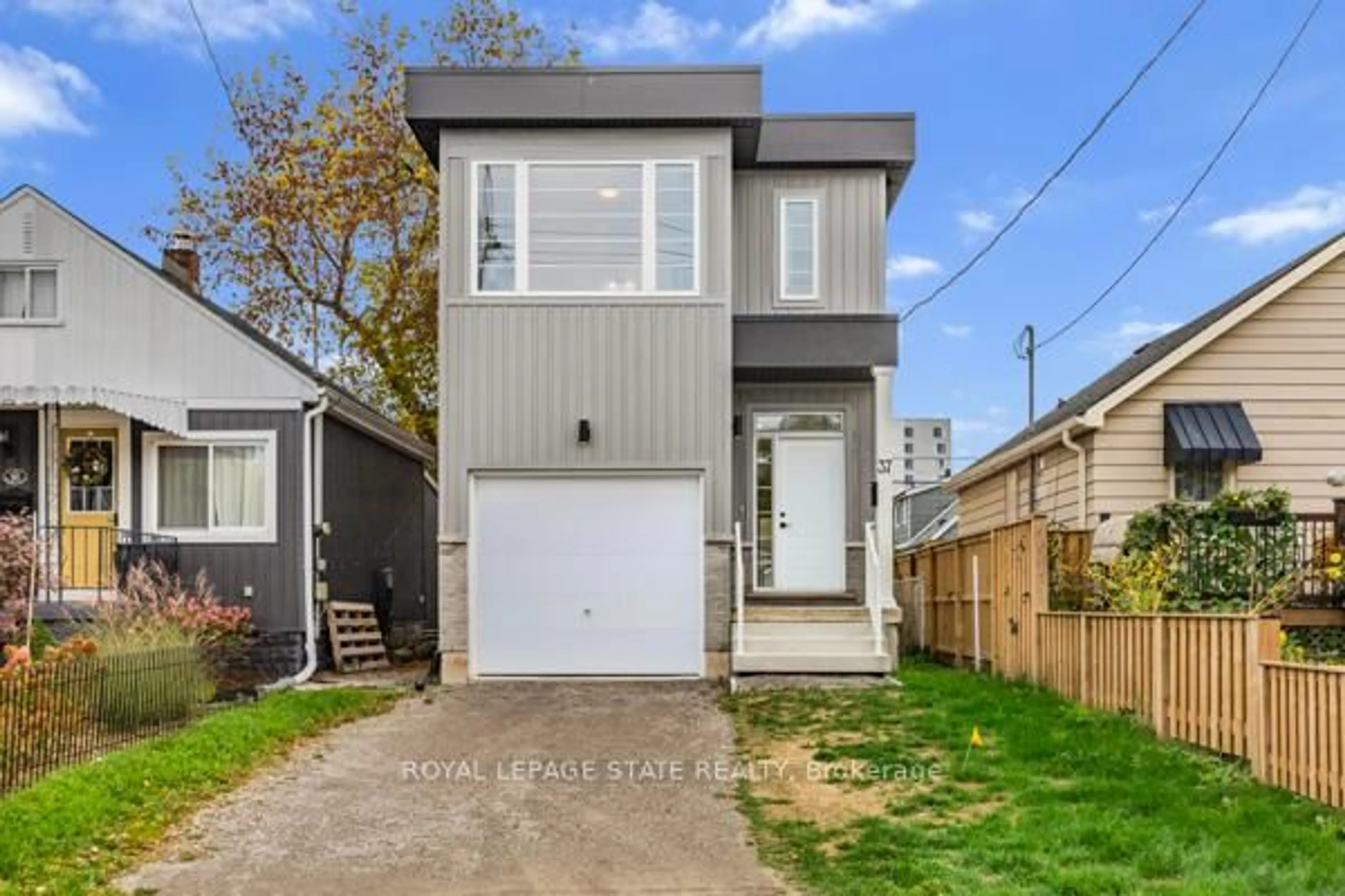 Unknown for 37 Delena Ave, Hamilton Ontario L9H 1B7