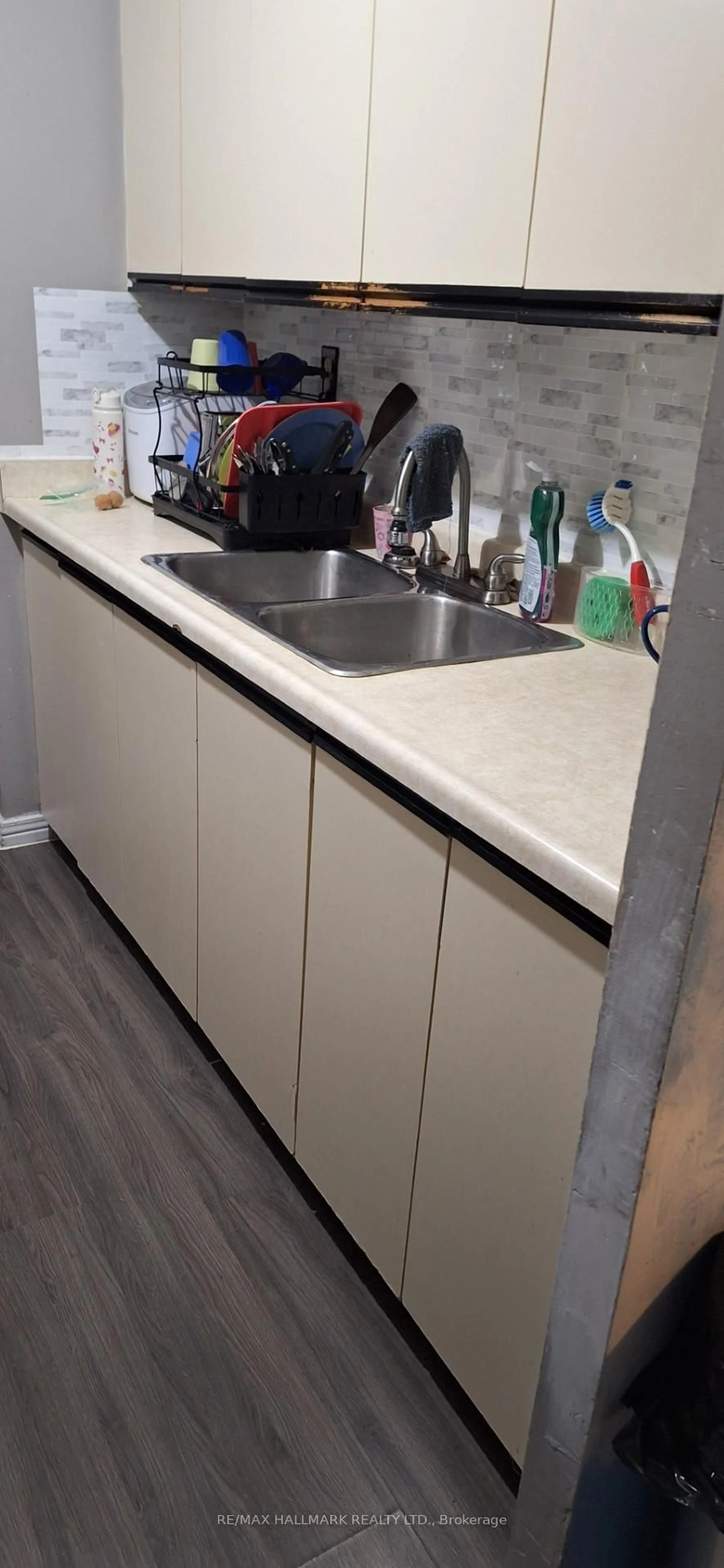 Standard kitchen, unknown for 2 Chittim Rd #205, Chatham-Kent Ontario N0P 1A0