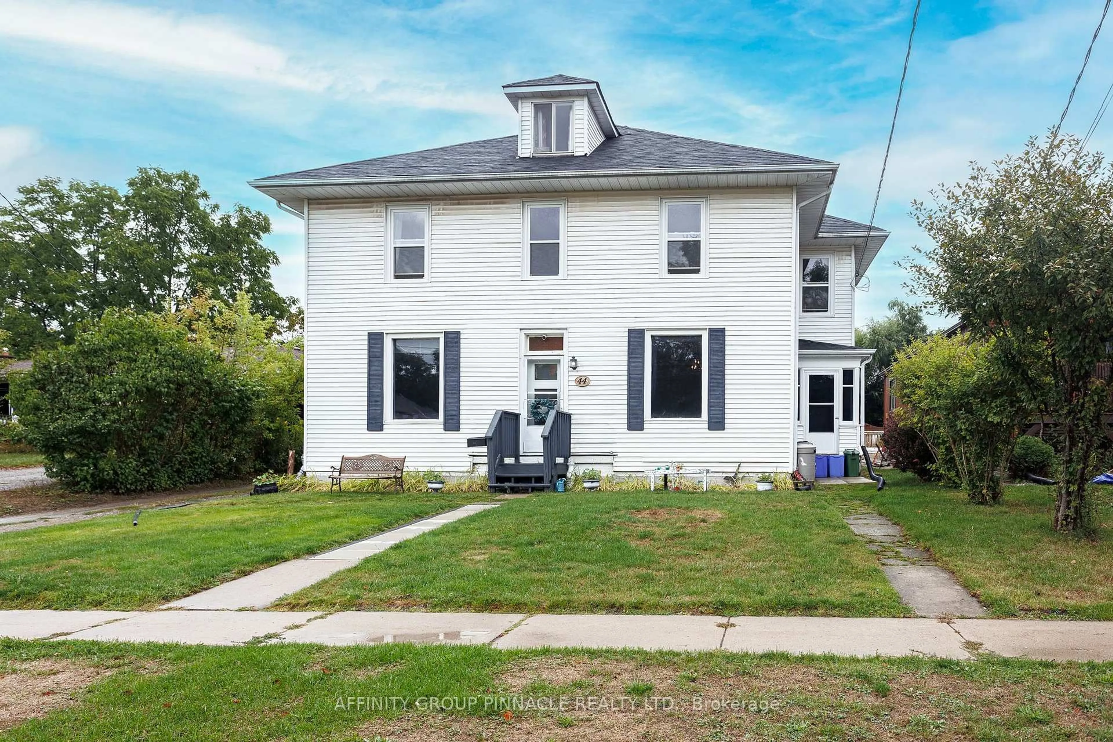 Unknown for 44 St Patrick St, Kawartha Lakes Ontario K9V 1R3