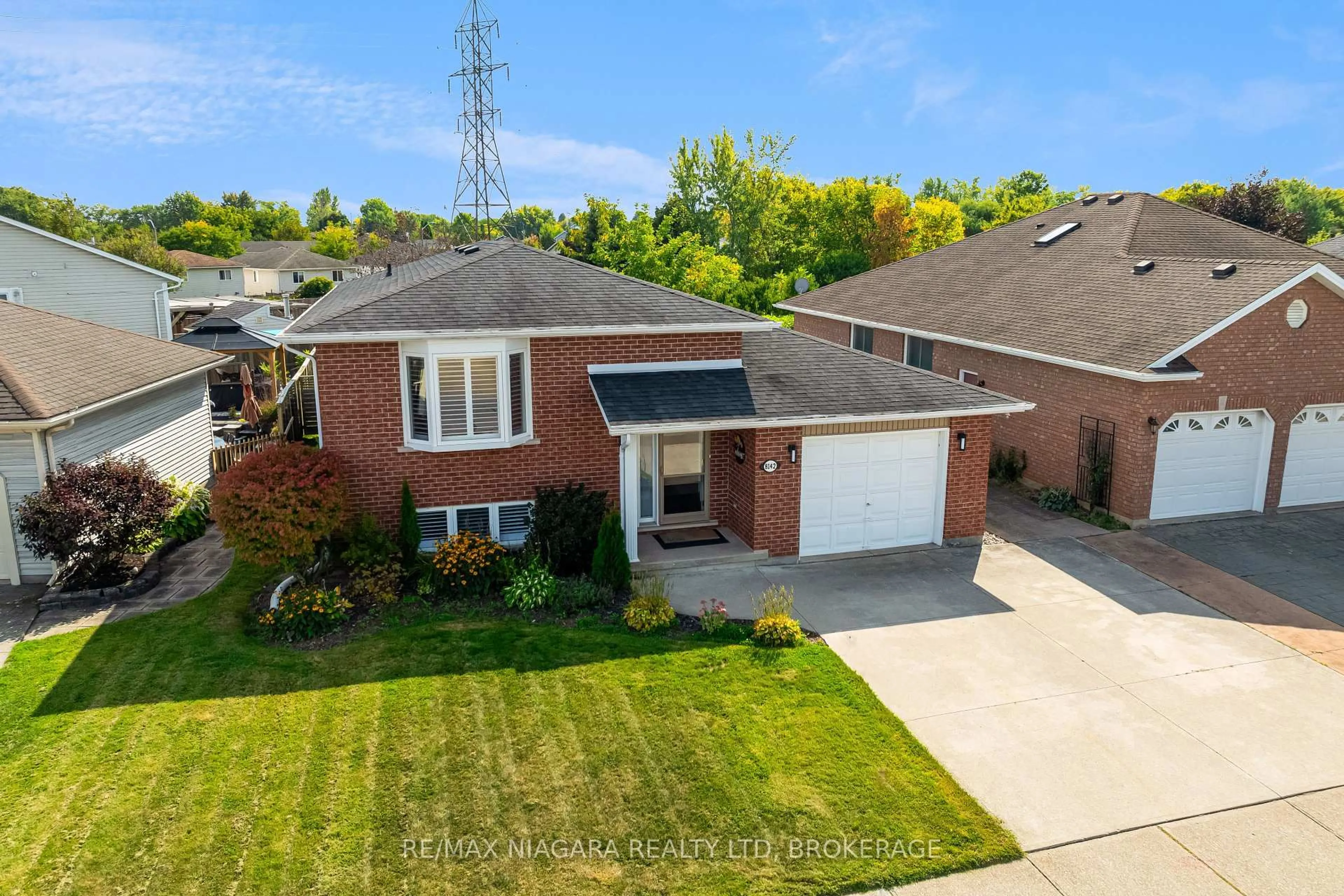 Home with brick exterior material, street for 8142 Marcon St, Niagara Falls Ontario L2H 3A9