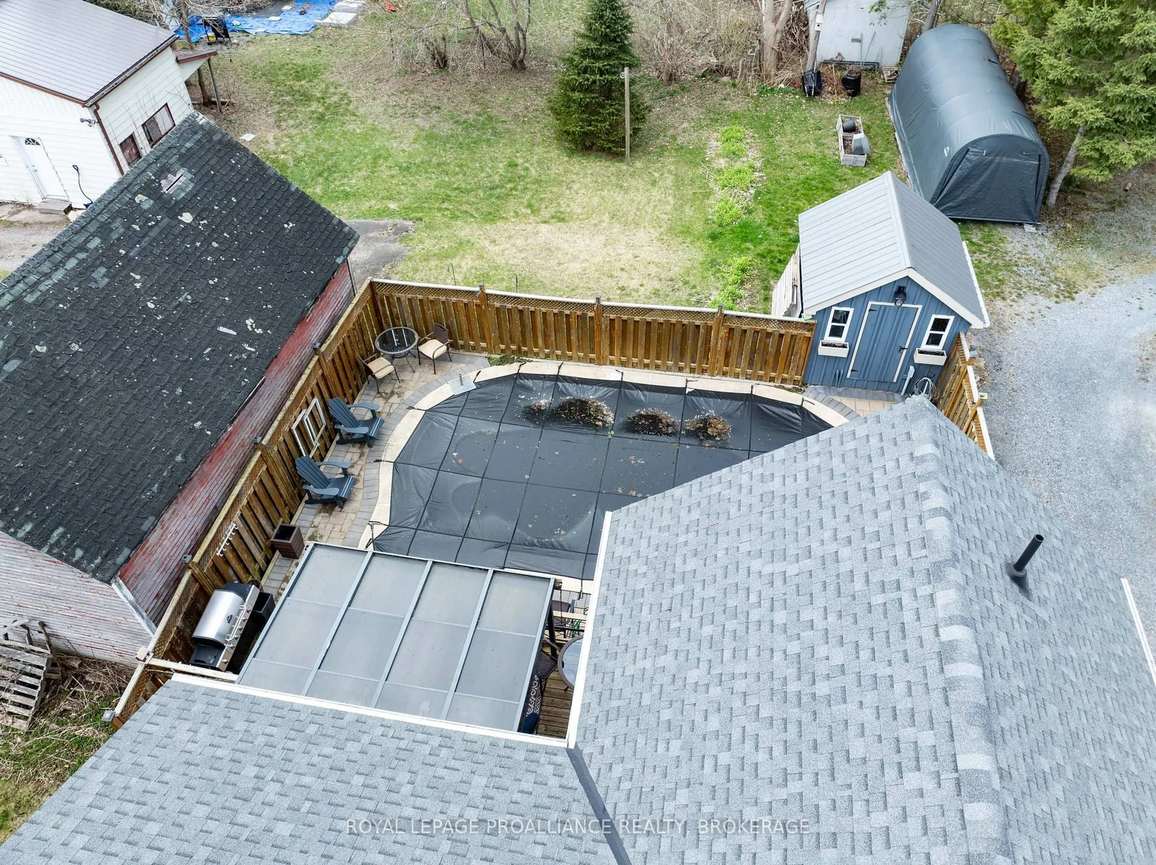 A pic from outside/outdoor area/front of a property/back of a property/a pic from drone, street for 1086 Prince St, Lansdowne Village Ontario K0E 1L0