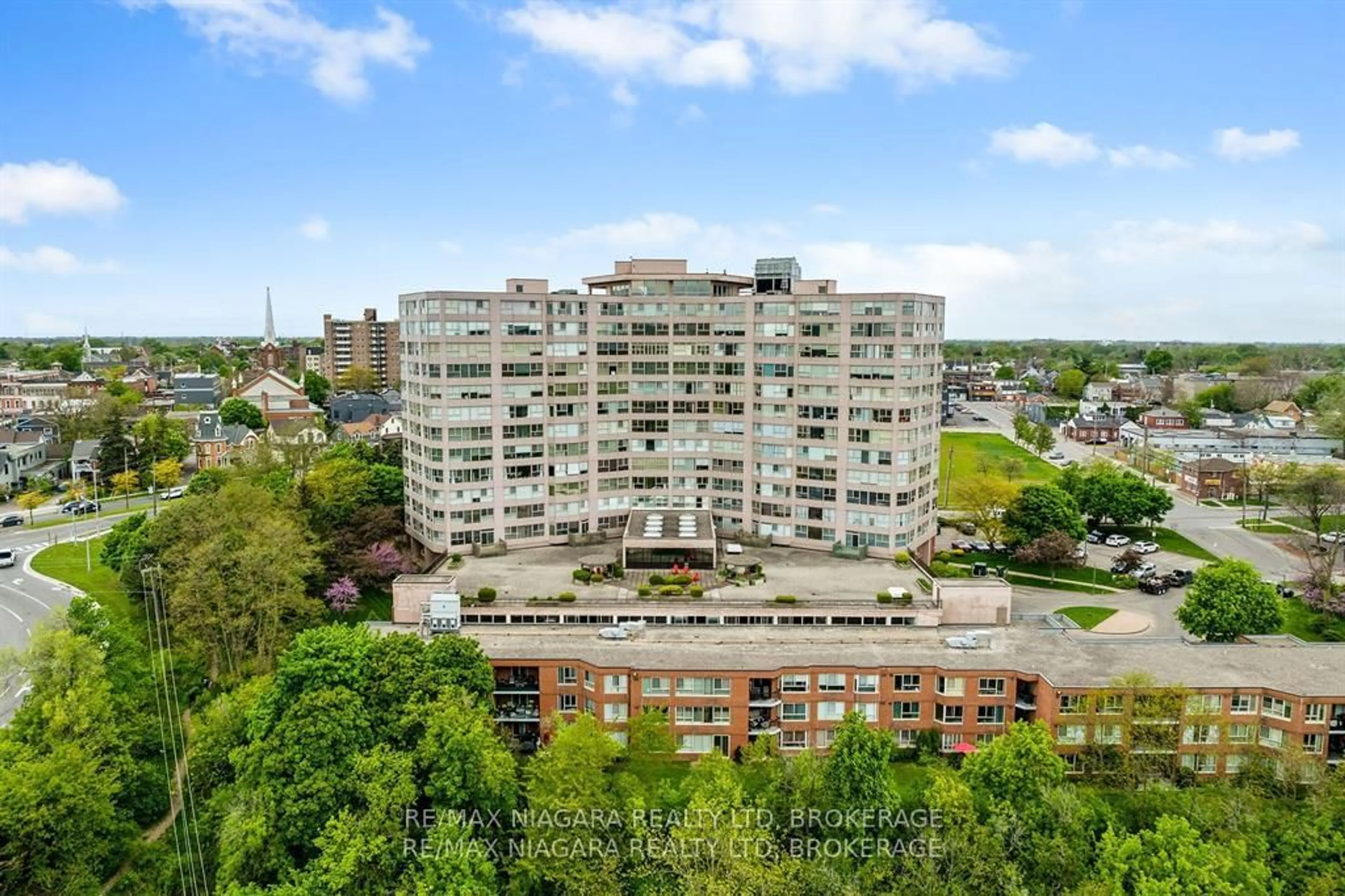 A pic from outside/outdoor area/front of a property/back of a property/a pic from drone, city buildings view from balcony for 7 Gale Cres #201, St. Catharines Ontario L2R 7M8