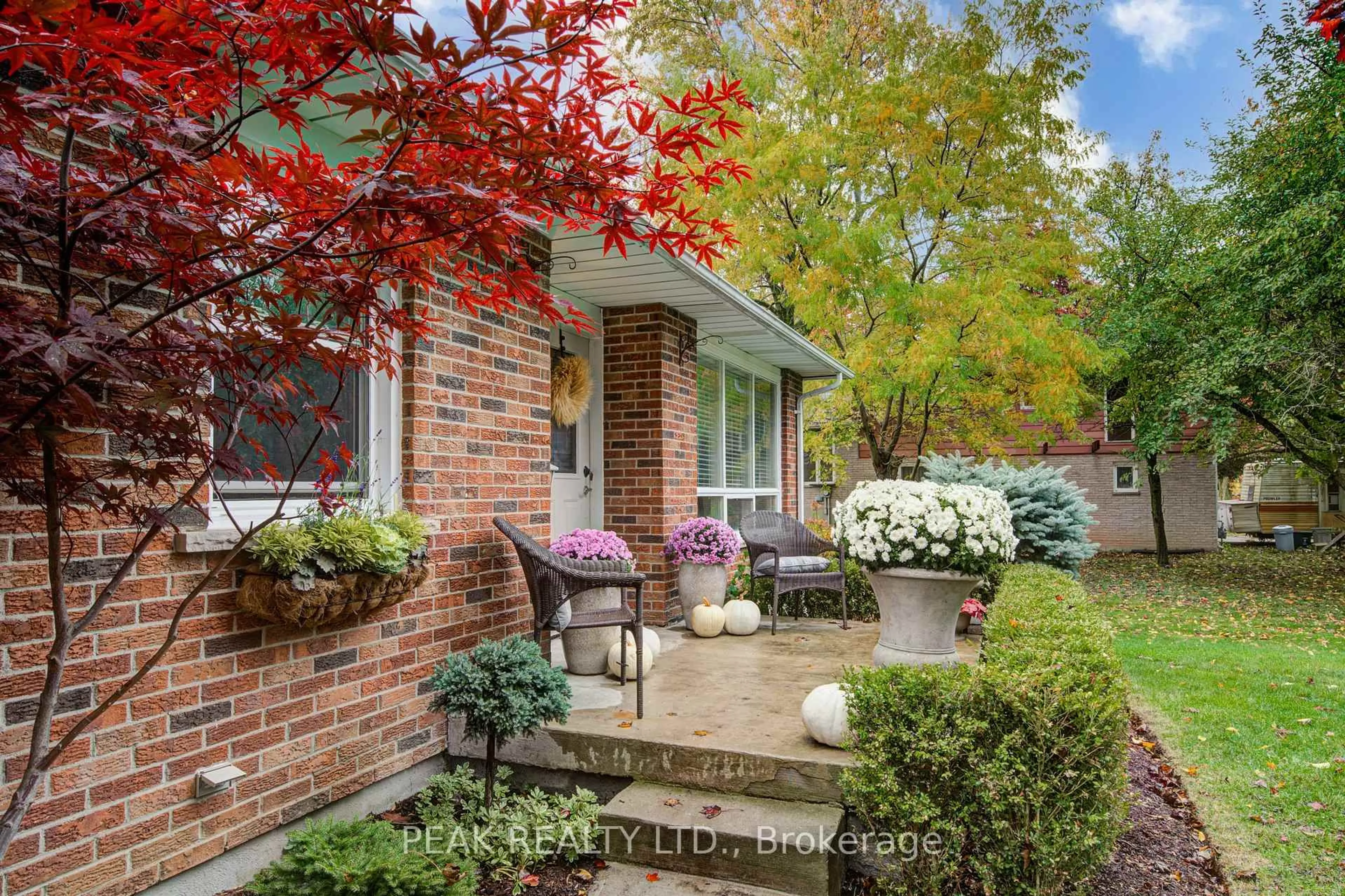 Home with brick exterior material, street for 10 Victoria St, East Zorra-Tavistock Ontario N0B 2R0