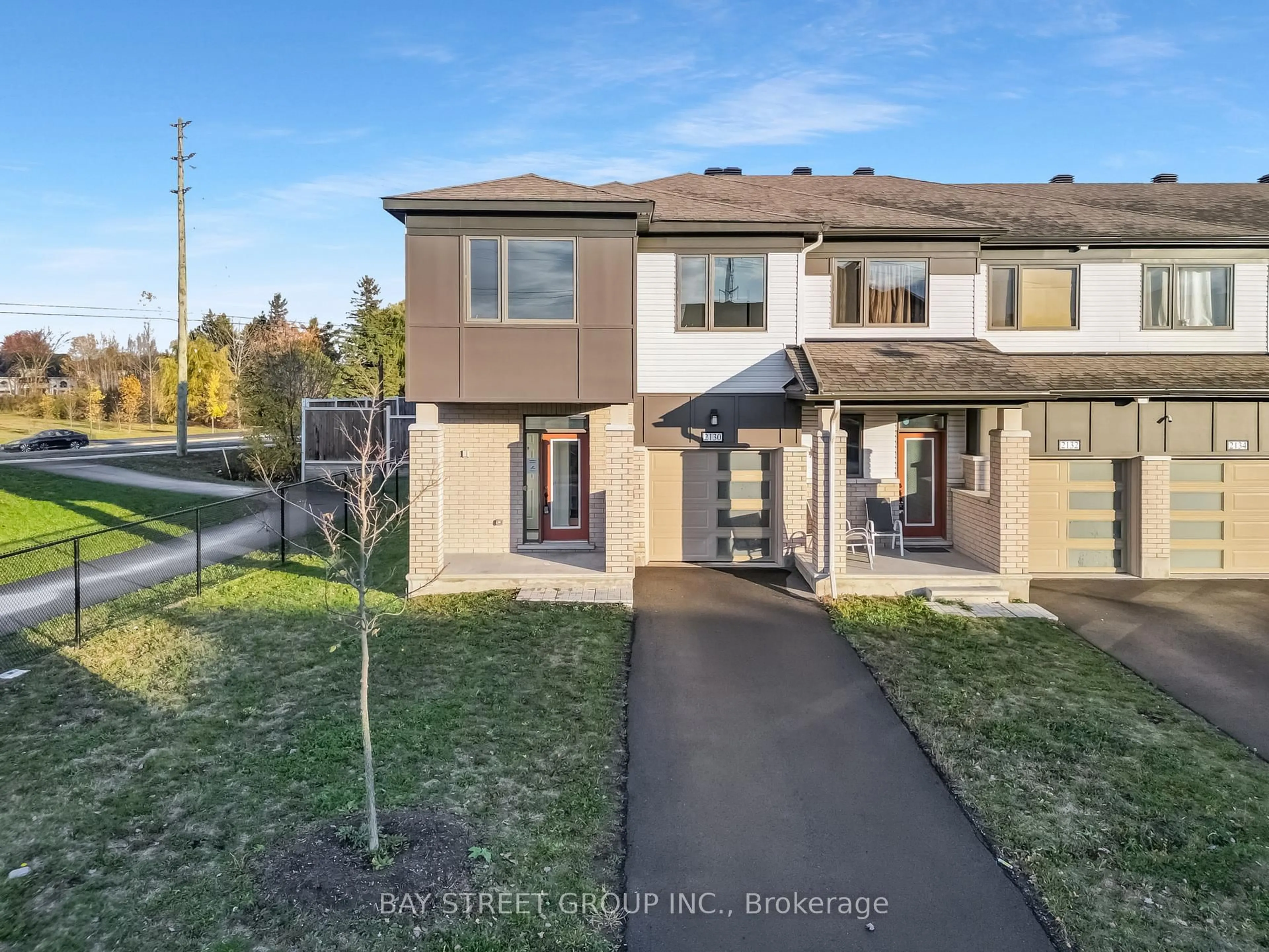 A pic from outside/outdoor area/front of a property/back of a property/a pic from drone, street for 2130 Winsome Terr, Orleans Ontario K5A 5N1