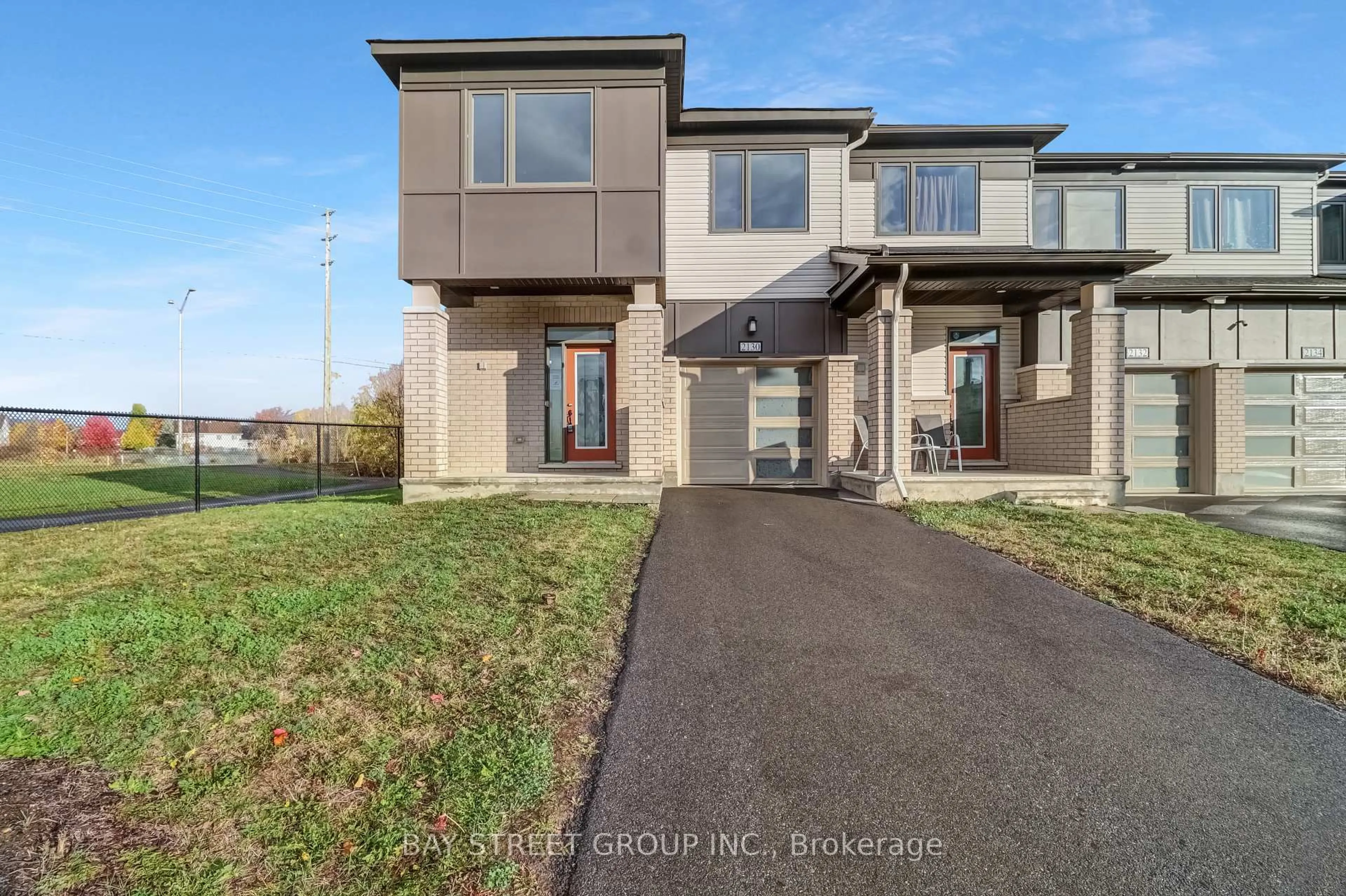 A pic from outside/outdoor area/front of a property/back of a property/a pic from drone, street for 2130 Winsome Terr, Orleans Ontario K5A 5N1