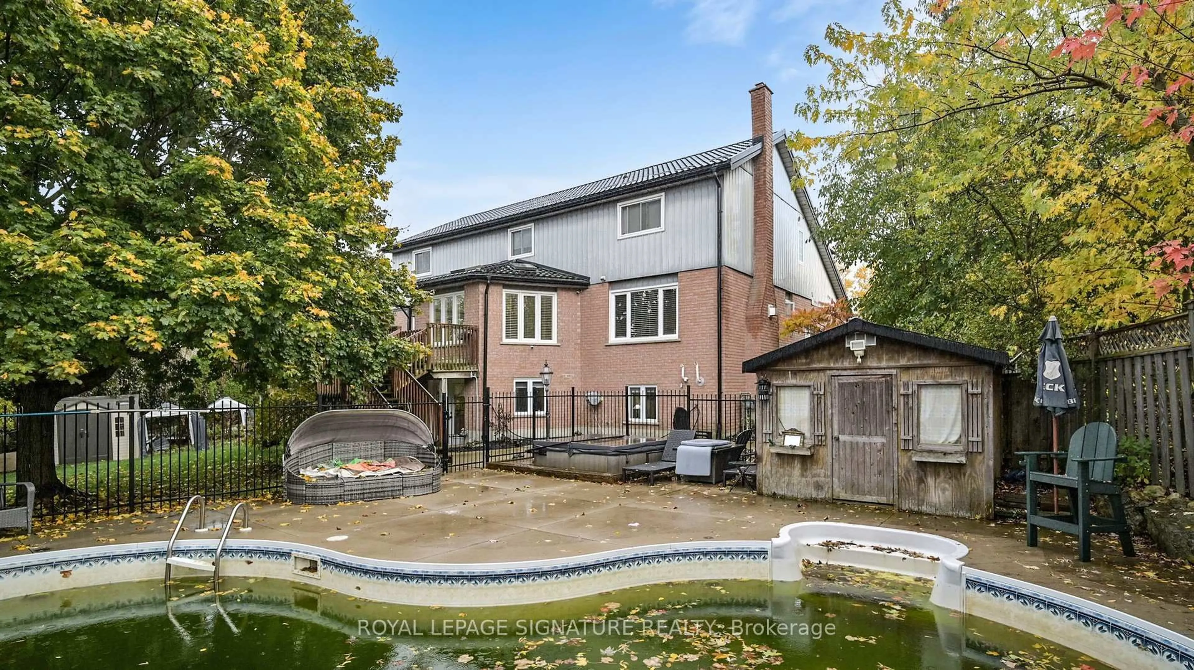 Patio, water/lake/river/ocean view for 16 Mollison Crt, Guelph Ontario N1C 1A7