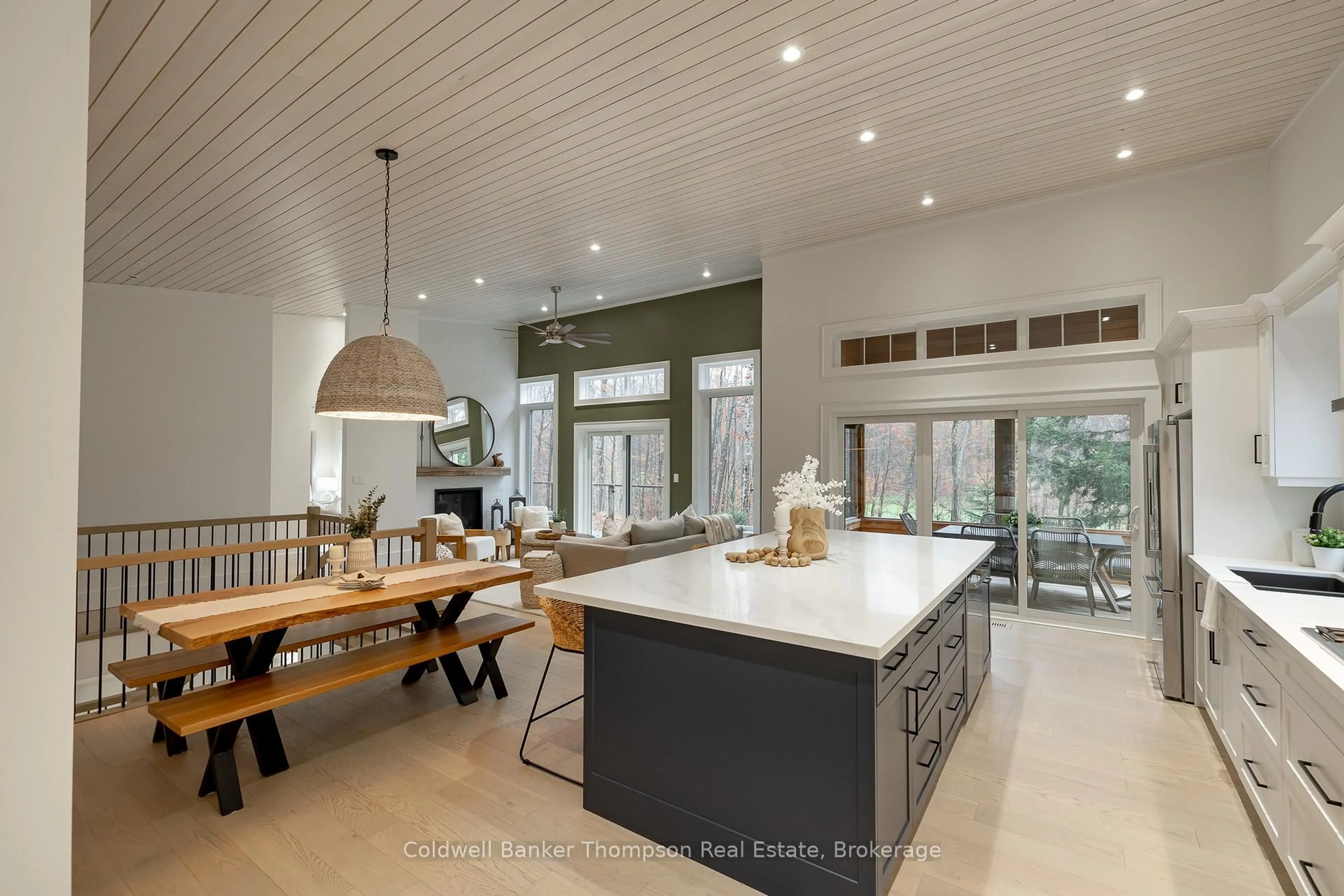Open concept kitchen, unknown for 10 St George's Crt, Huntsville Ontario P1H 1B1