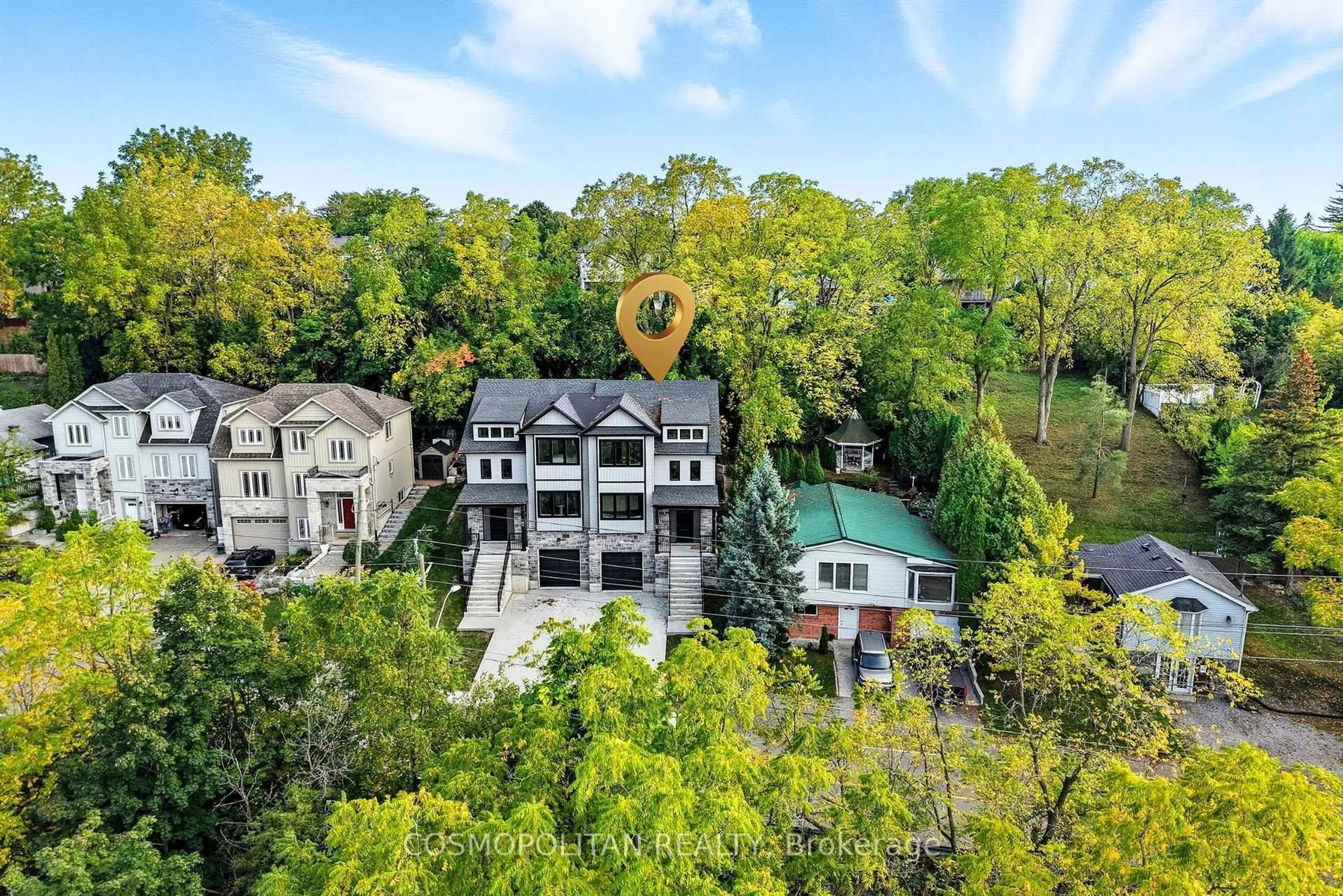 A pic from outside/outdoor area/front of a property/back of a property/a pic from drone, unknown for 71 B Bradley St, St. Catharines Ontario L2T 1R5