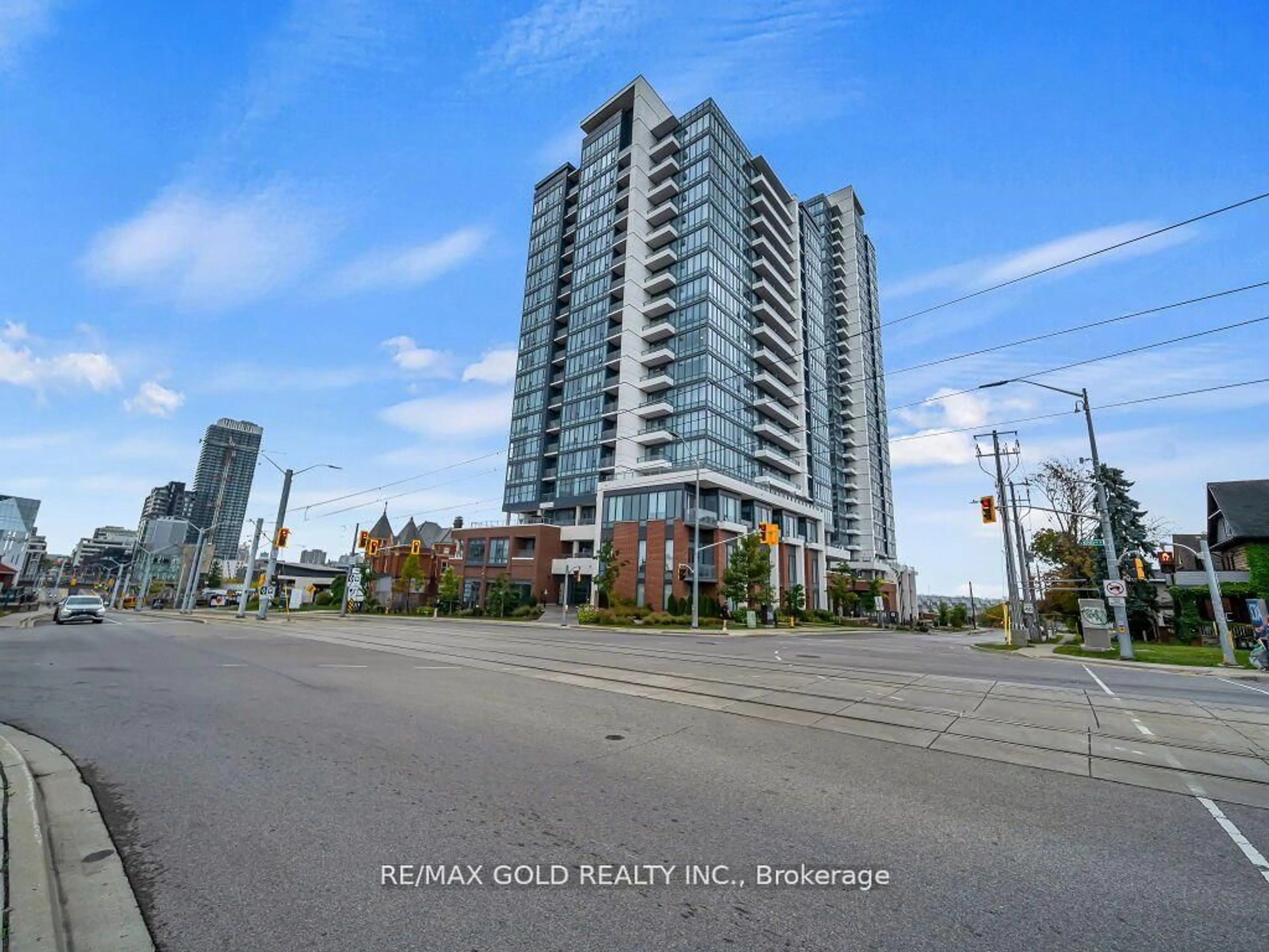 A pic from outside/outdoor area/front of a property/back of a property/a pic from drone, city buildings view from balcony for 5 Wellington St #1405, Kitchener Ontario N2G 0E3