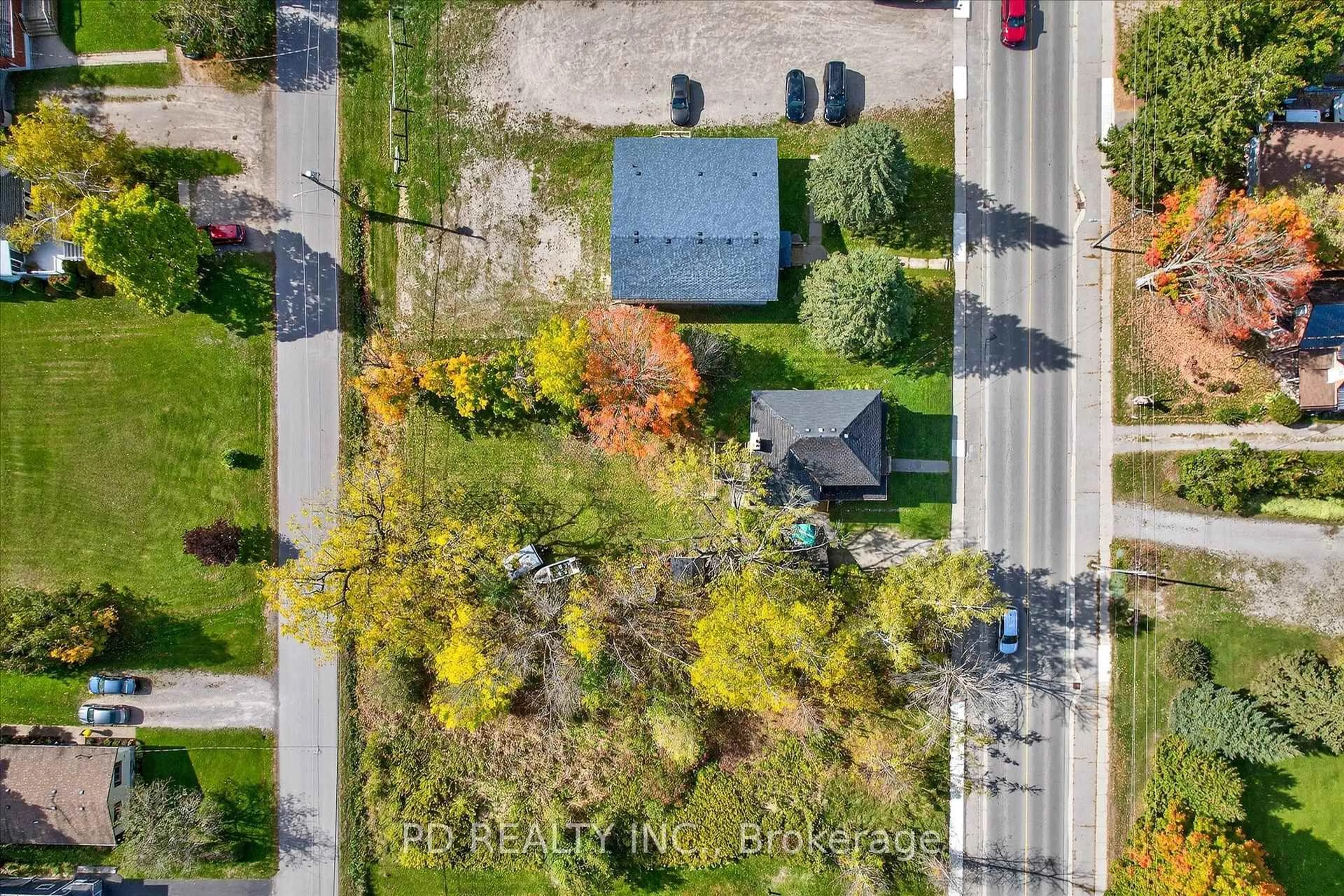 A pic from outside/outdoor area/front of a property/back of a property/a pic from drone, street for 64 King St, Kawartha Lakes Ontario K0L 2W0