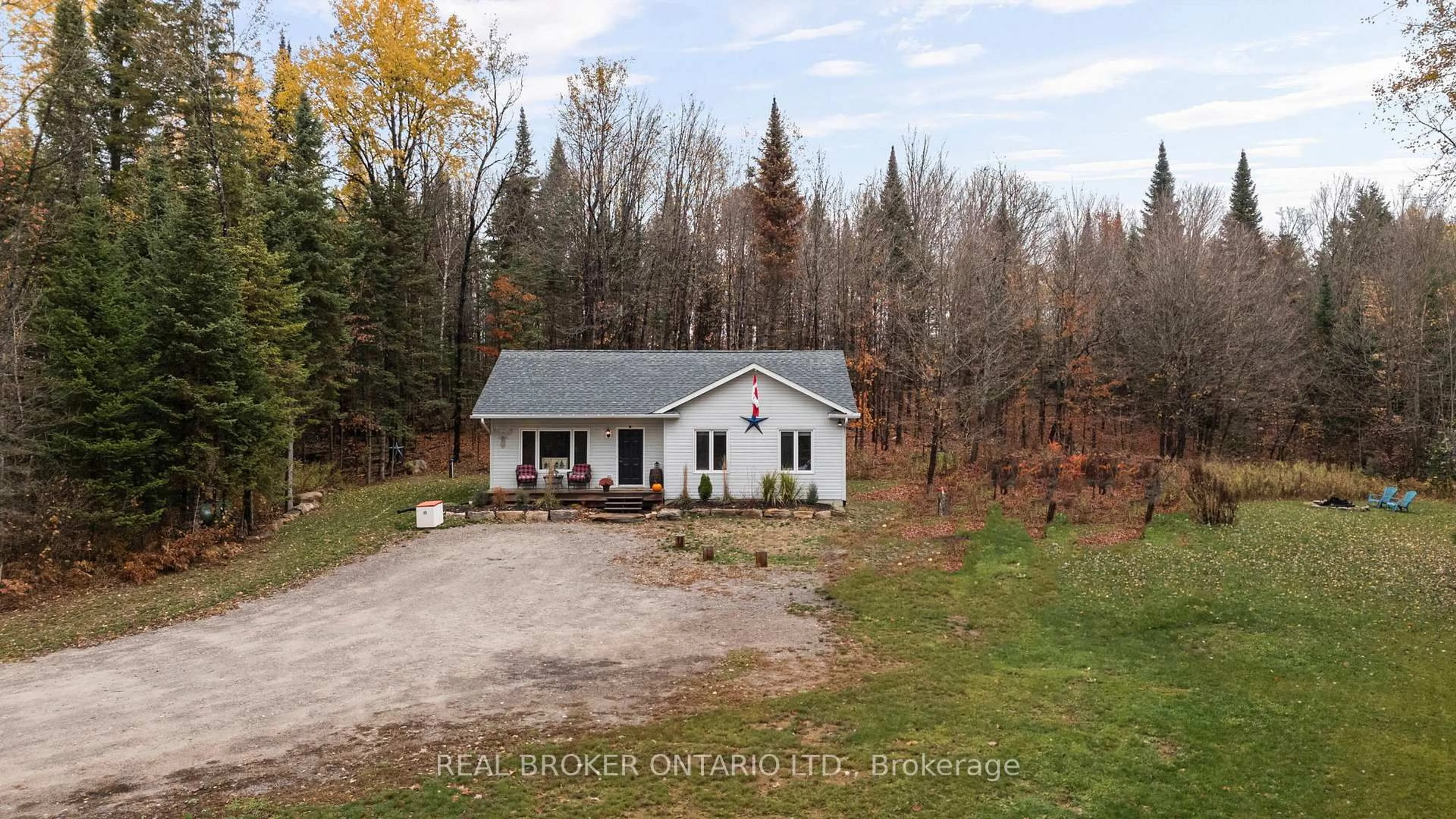A pic from outside/outdoor area/front of a property/back of a property/a pic from drone, unknown for 1402 Queens Line Rd, Minden Hills Ontario K0M 2K0