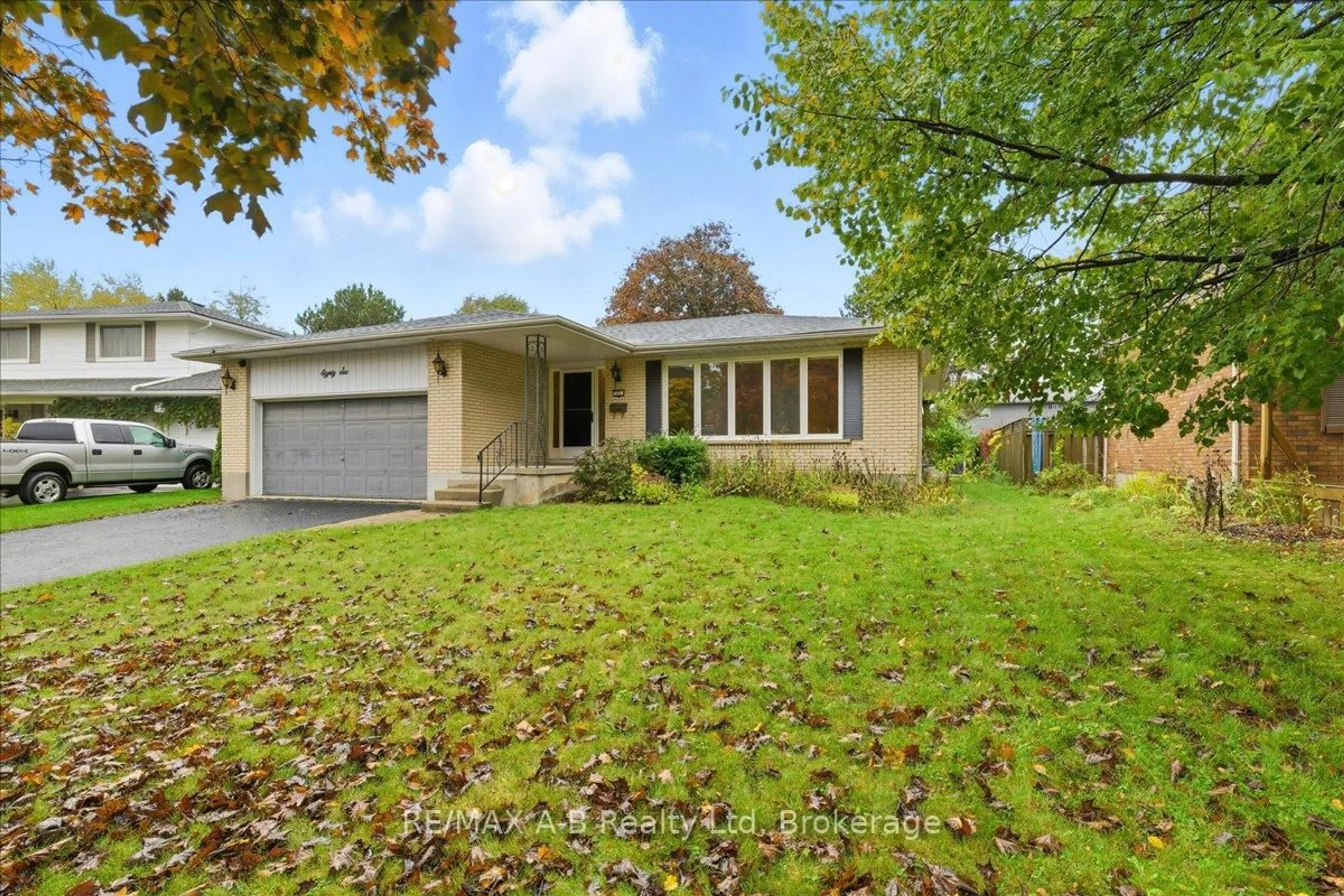 Unknown for 86 Windemere Cres, Stratford Ontario N5A 6B1