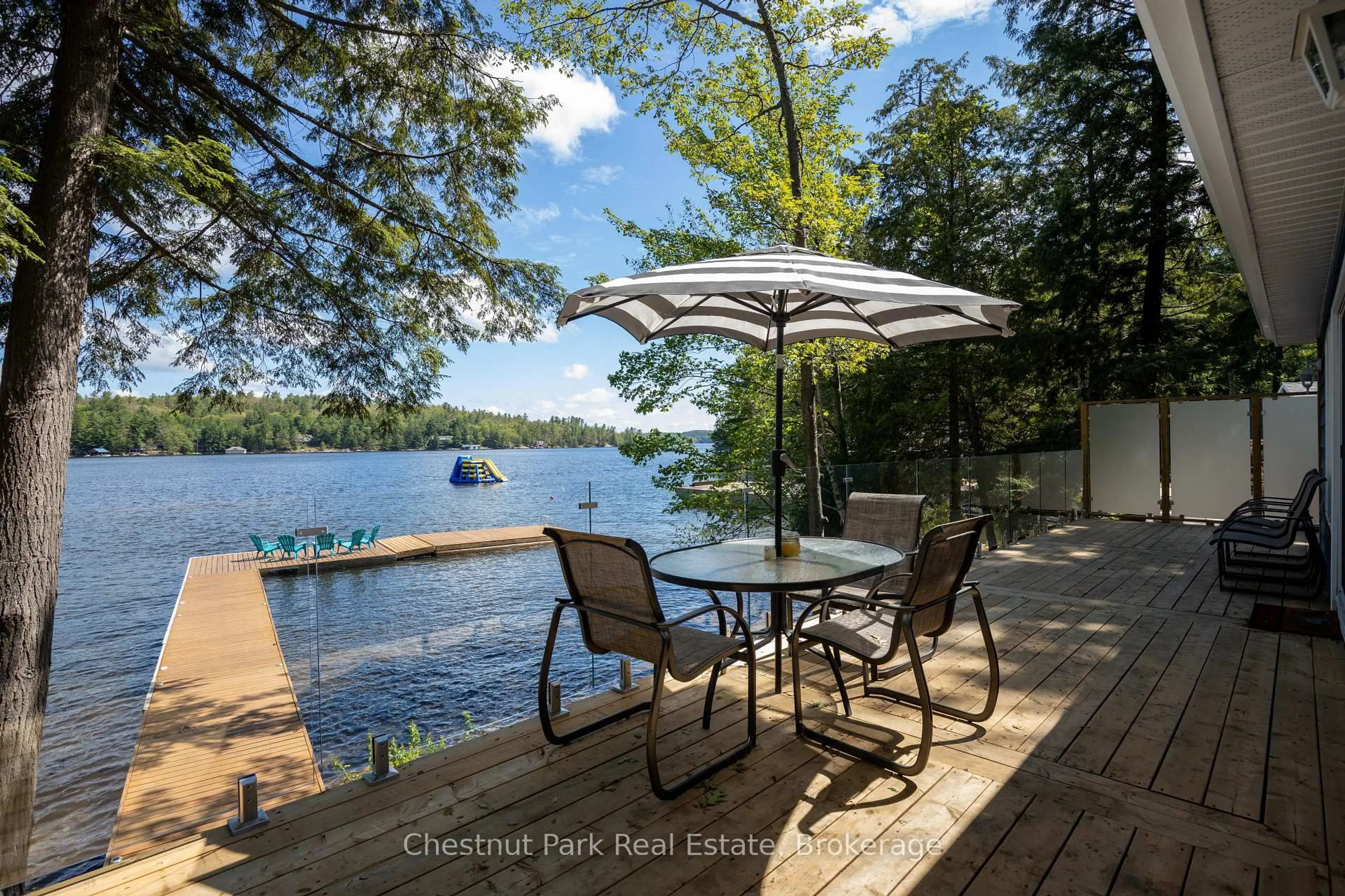 Patio, water/lake/river/ocean view for 76 Birch Island, Bracebridge Ontario P1L 1W8