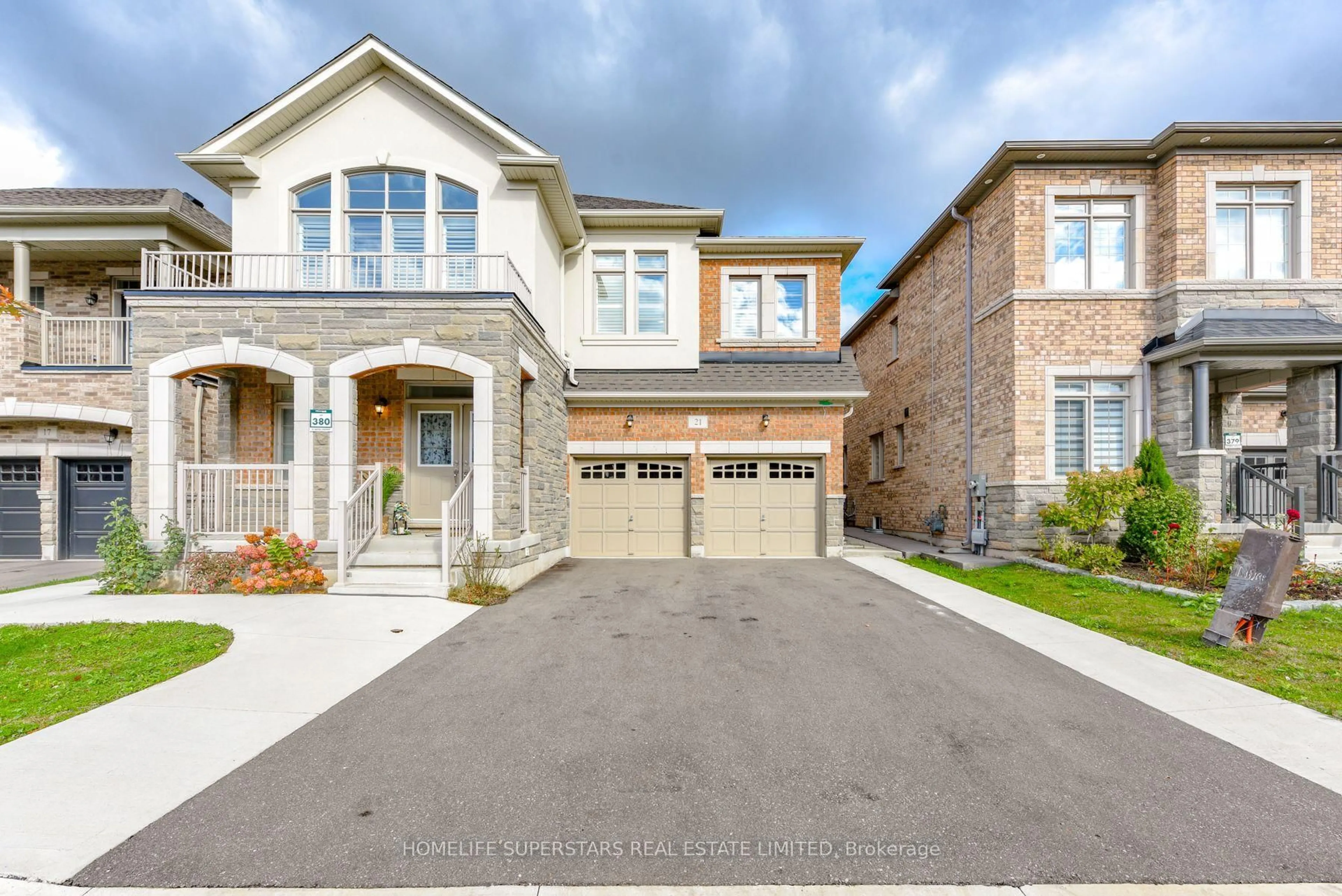 Home with brick exterior material, street for 21 CATTAIL Cres, Hamilton Ontario L8B 1Z6