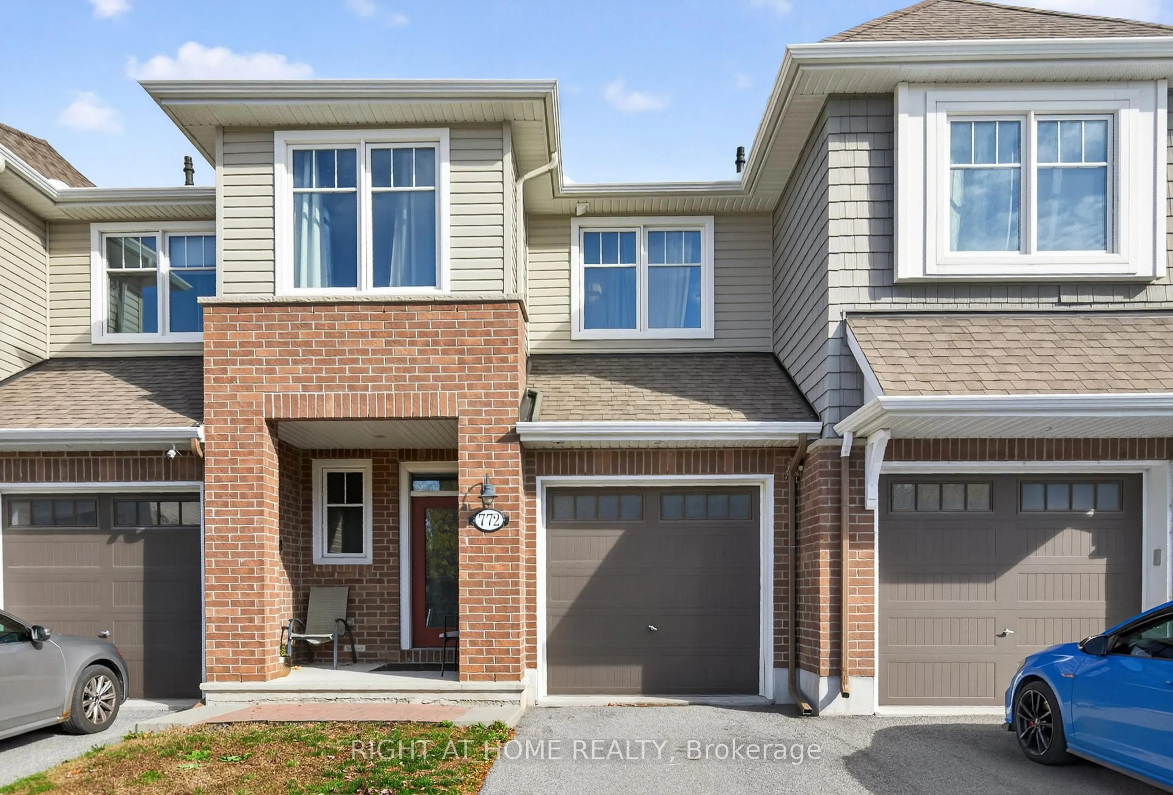 Home with brick exterior material, street for 772 Cedar Creek Dr, Gloucester Ontario K1T 0B2