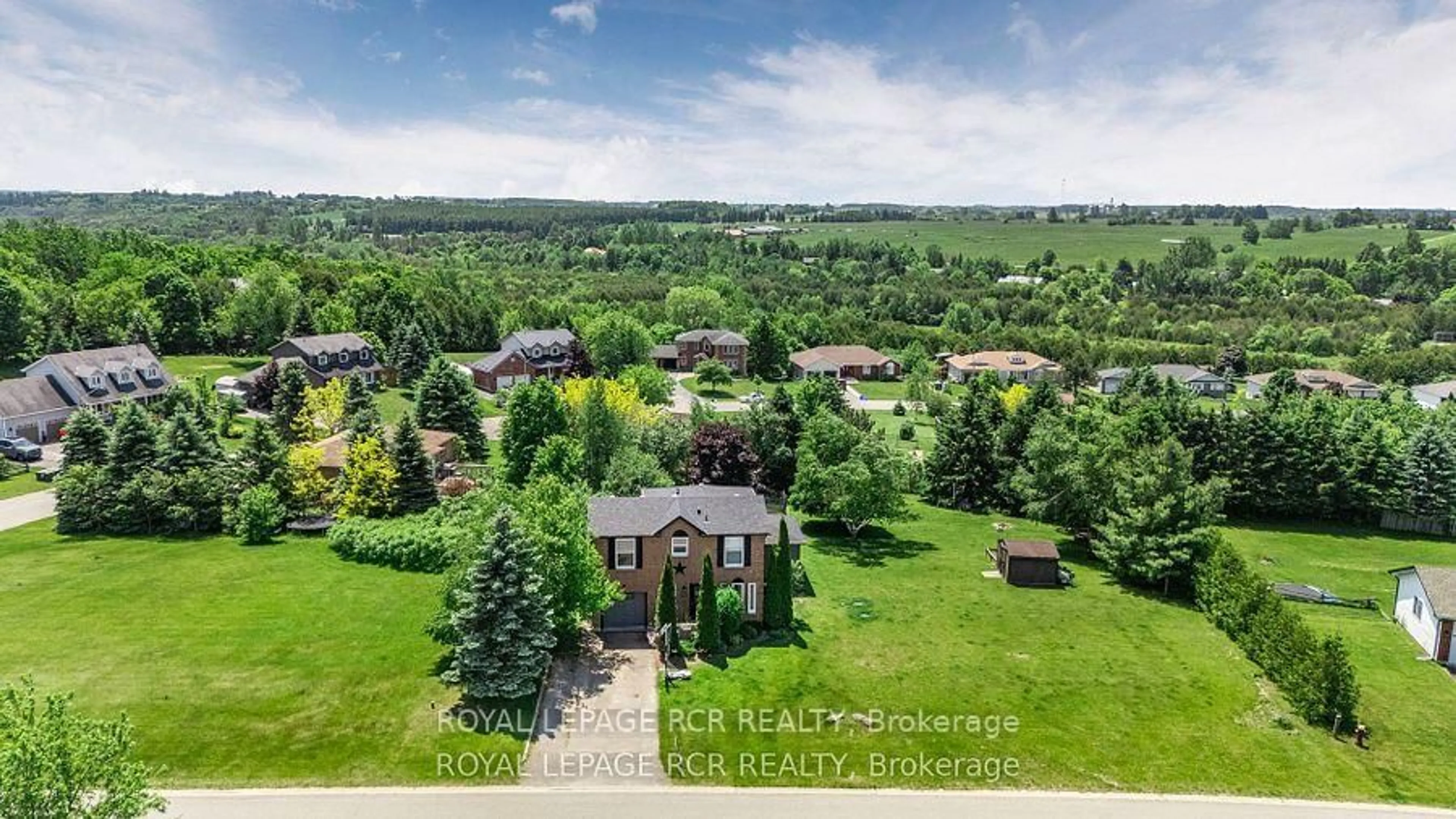 A pic from outside/outdoor area/front of a property/back of a property/a pic from drone, water/lake/river/ocean view for 18 Peter St, Amaranth Ontario L9W 5Z8