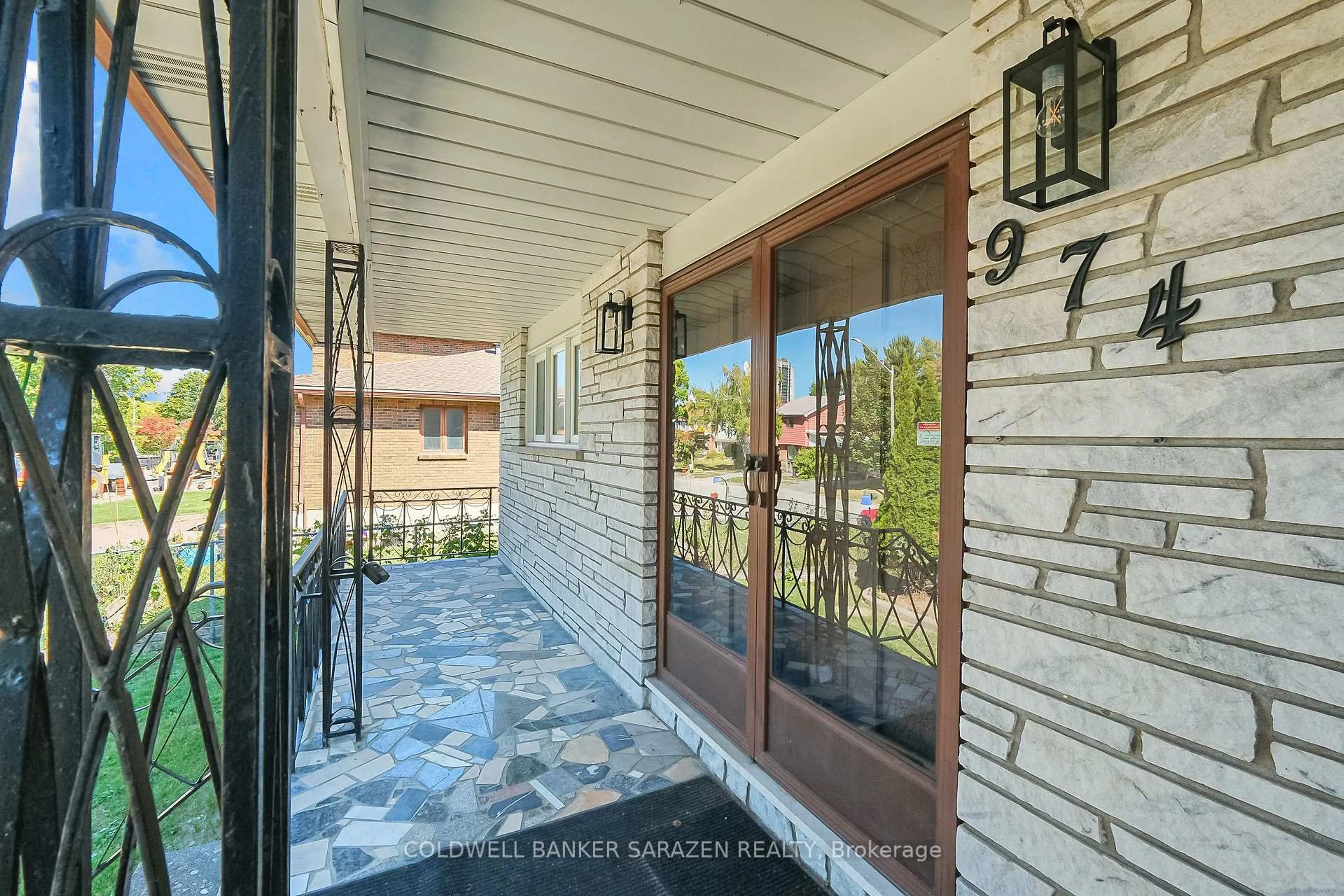 Unknown for 974 Greenbriar Ave, Ottawa Ontario K2C 0J7