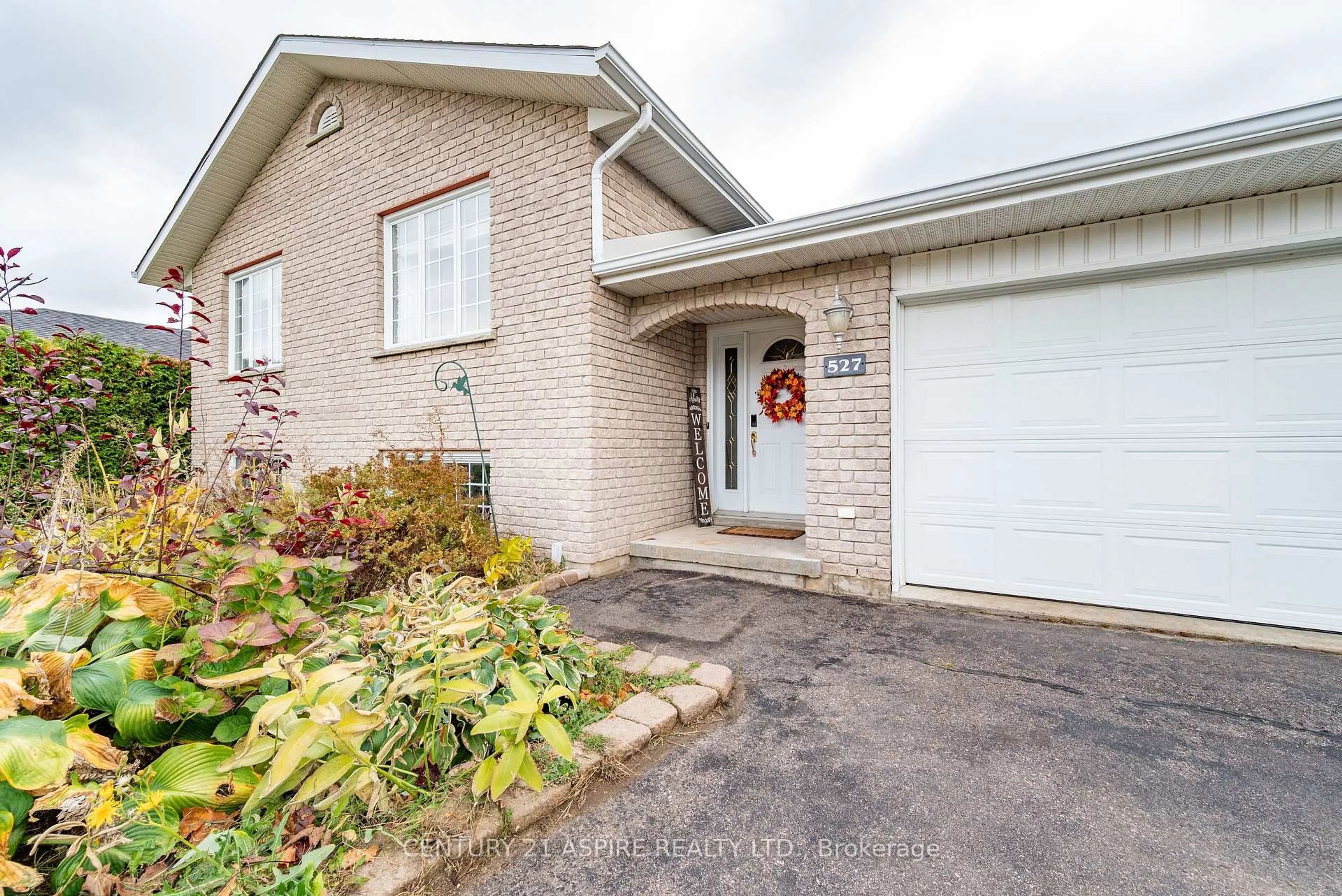 Home with brick exterior material, street for 527 Angus Campbell Dr, Pembroke Ontario K8A 8K6