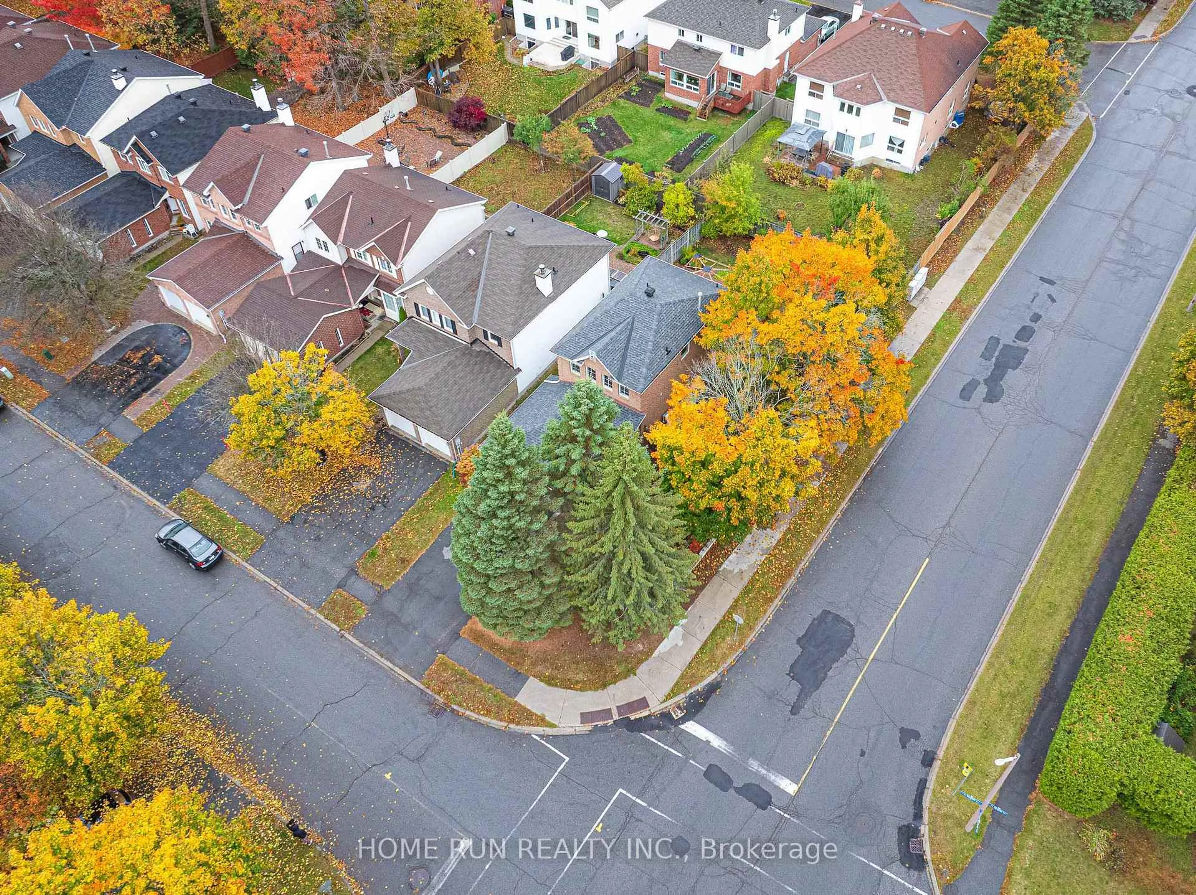 A pic from outside/outdoor area/front of a property/back of a property/a pic from drone, street for 2 Ipswich Terr, Ottawa Ontario K2K 2R5