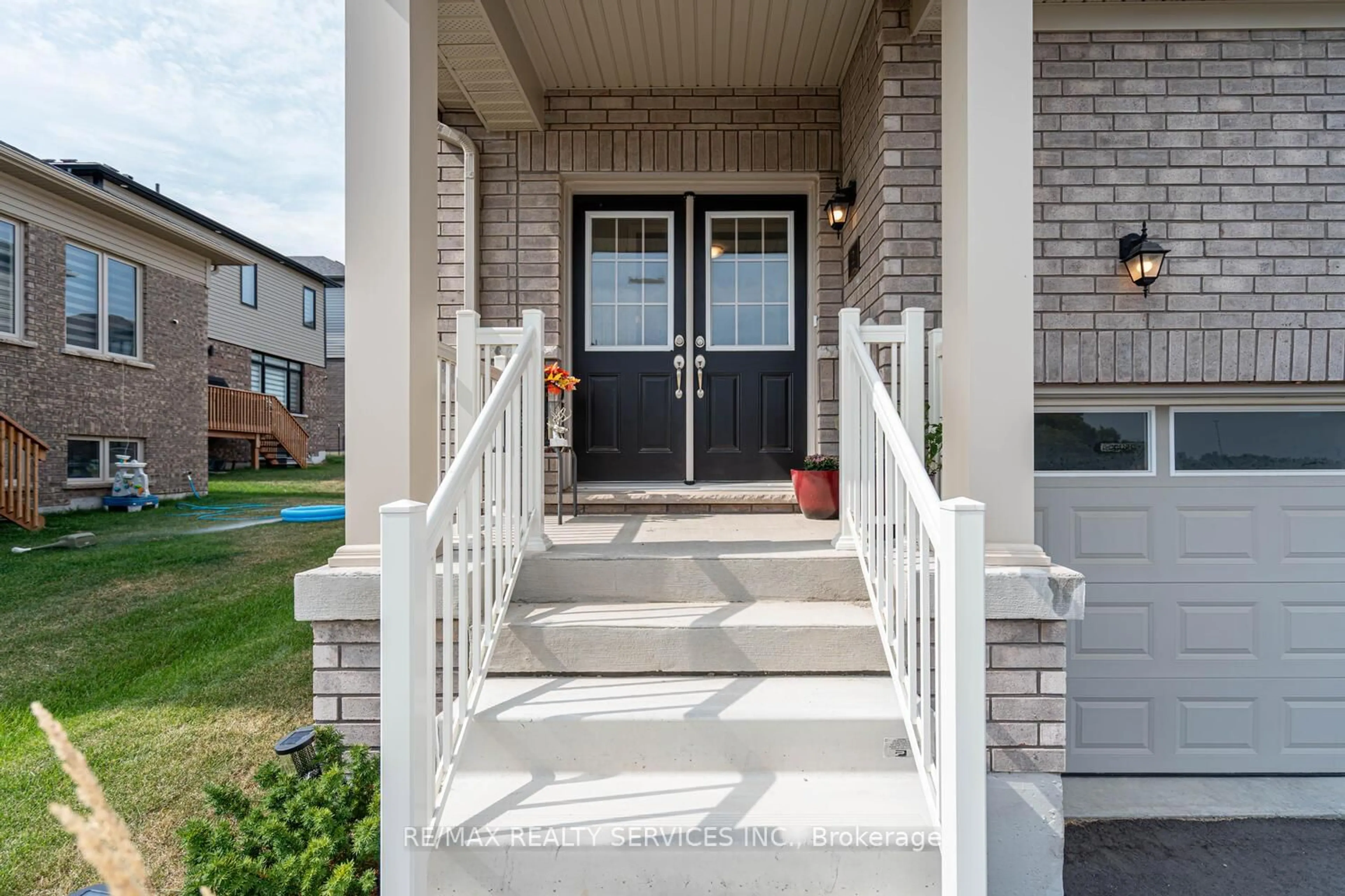 Indoor entryway for 2 Blaney St, Brant Ontario N0E 1N0