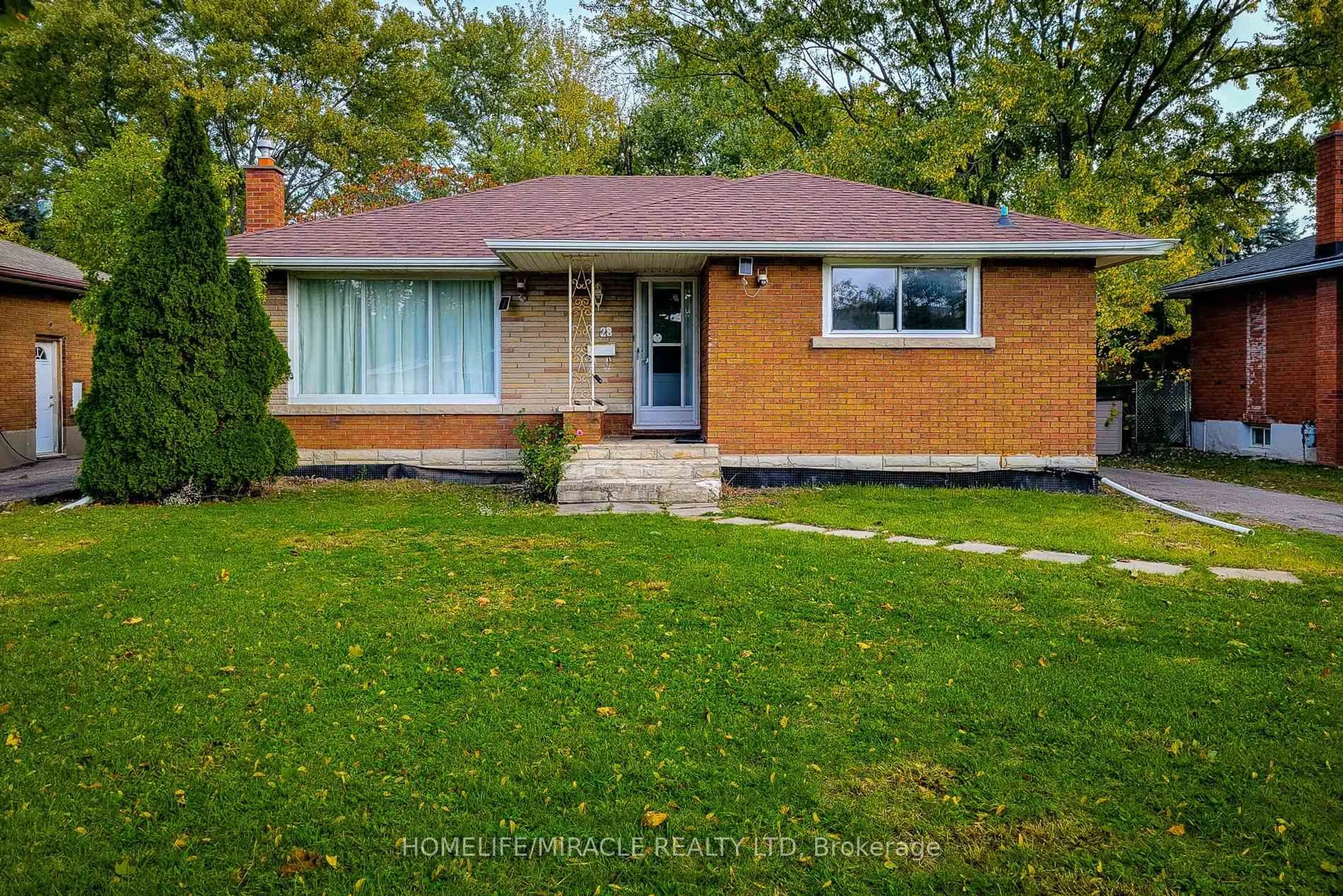 Home with brick exterior material, street for 28 Glengarry Rd, St. Catharines Ontario L2T 2T9
