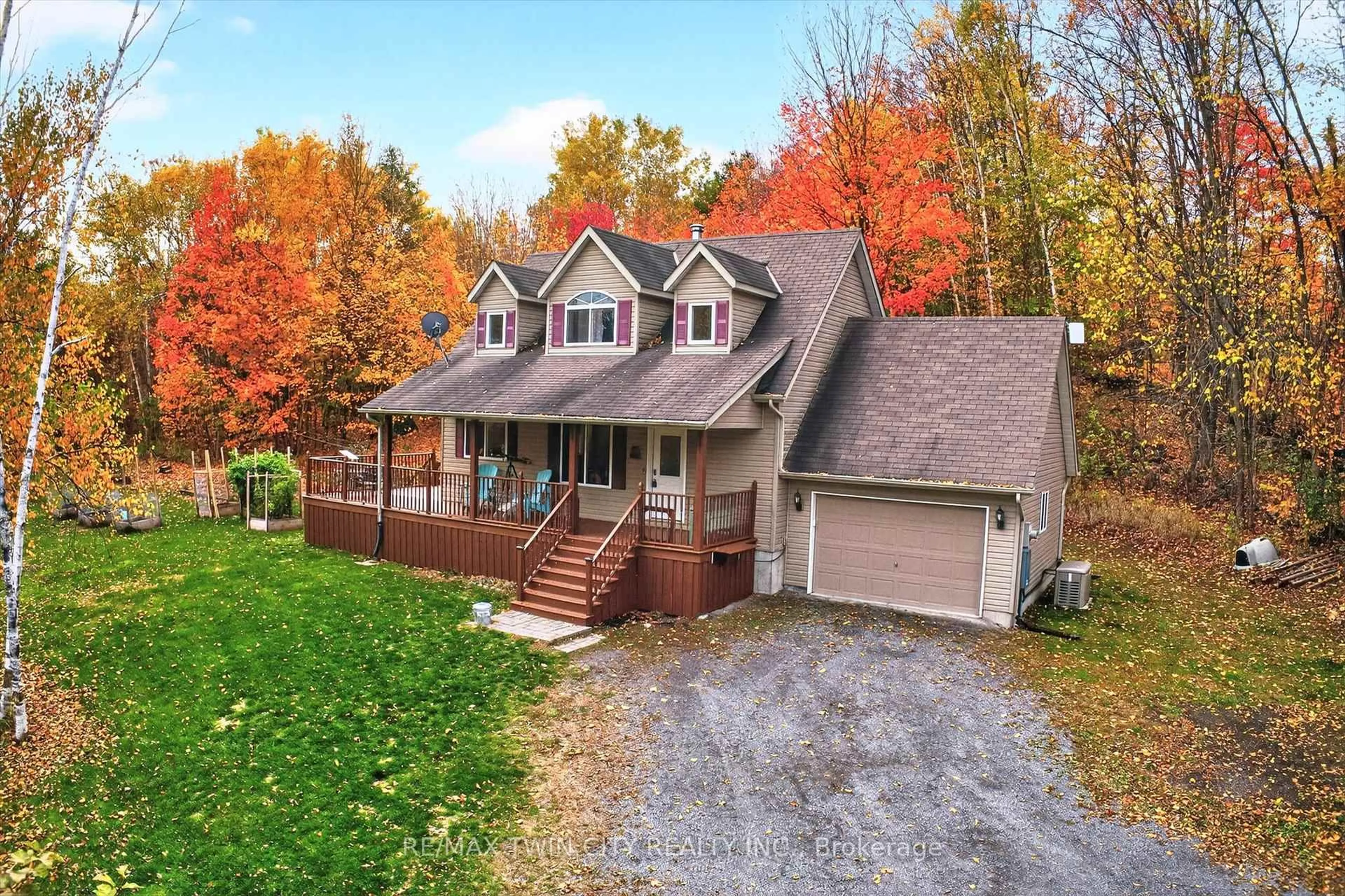 A pic from outside/outdoor area/front of a property/back of a property/a pic from drone, unknown for 152B Wannamaker Rd, Stirling Ontario K0K 3E0