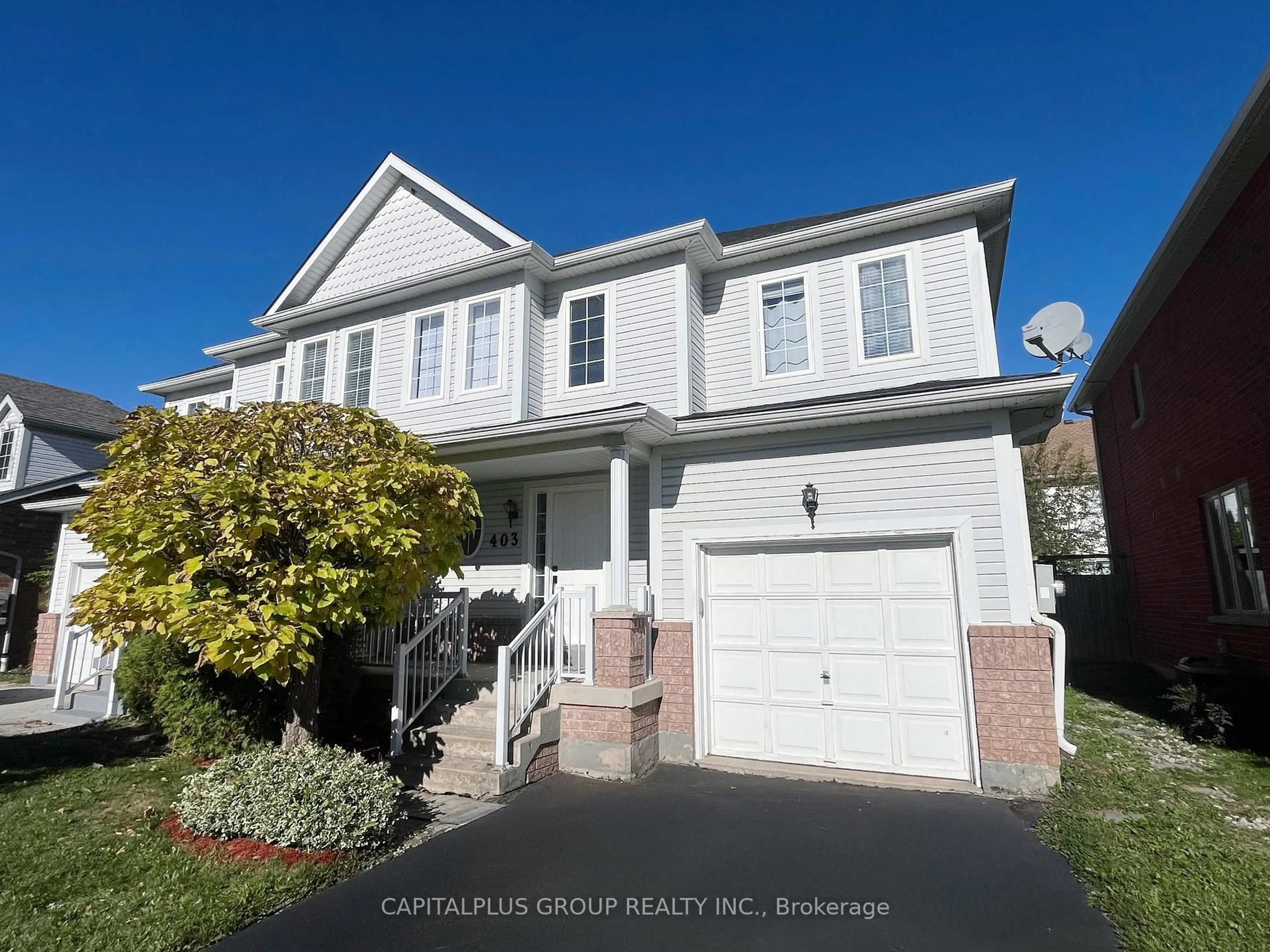 Home with vinyl exterior material, street for 403 Wright Cres, Niagara-on-the-Lake Ontario L0S 1J0