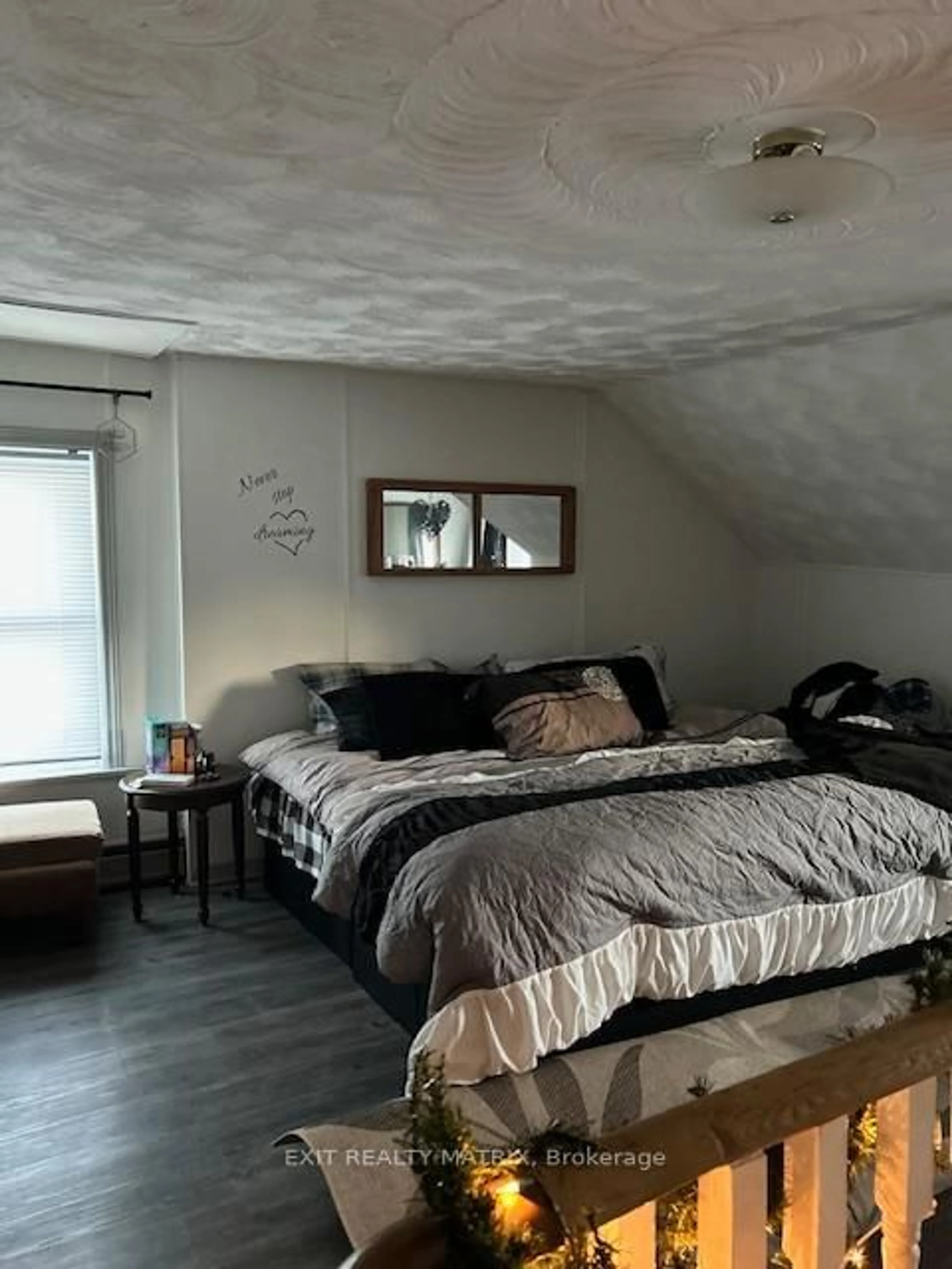 A pic of a room for 376 Telegraph Rd, Alfred and Plantagenet Ontario K0B 1A0