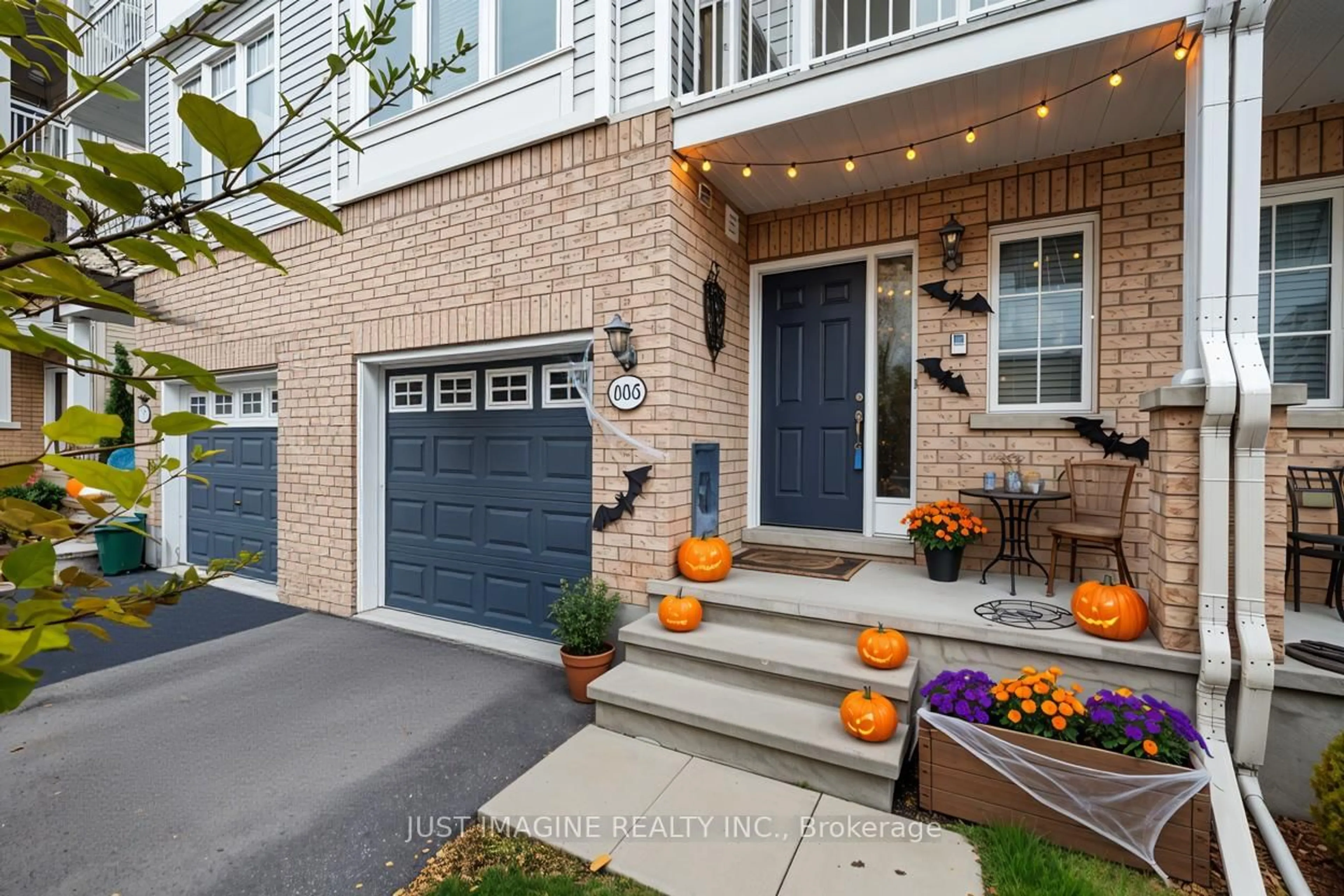 Home with brick exterior material, street for 105 Caithness Private, Orleans Ontario K1W 0G4