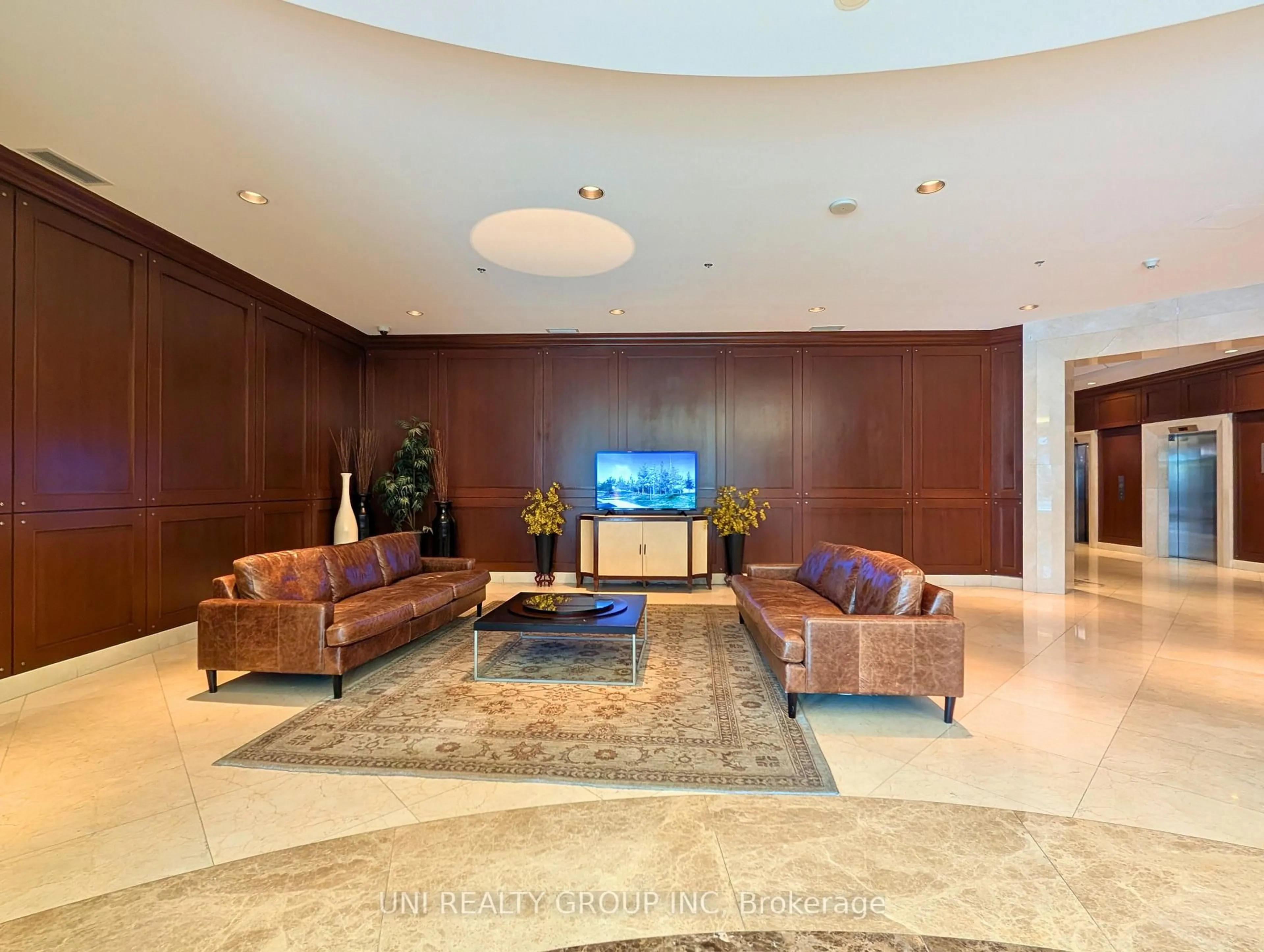 Lobby for 200 RIDEAU St #302, Ottawa Ontario K1N 5Y1