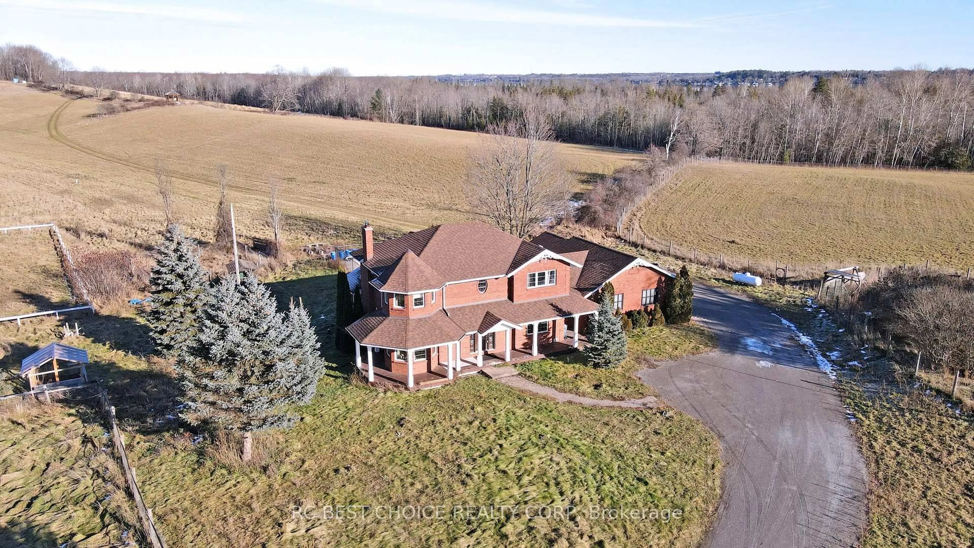 A pic from outside/outdoor area/front of a property/back of a property/a pic from drone, building for 571 Hickory Beach Rd, Kawartha Lakes Ontario K0M 1N0