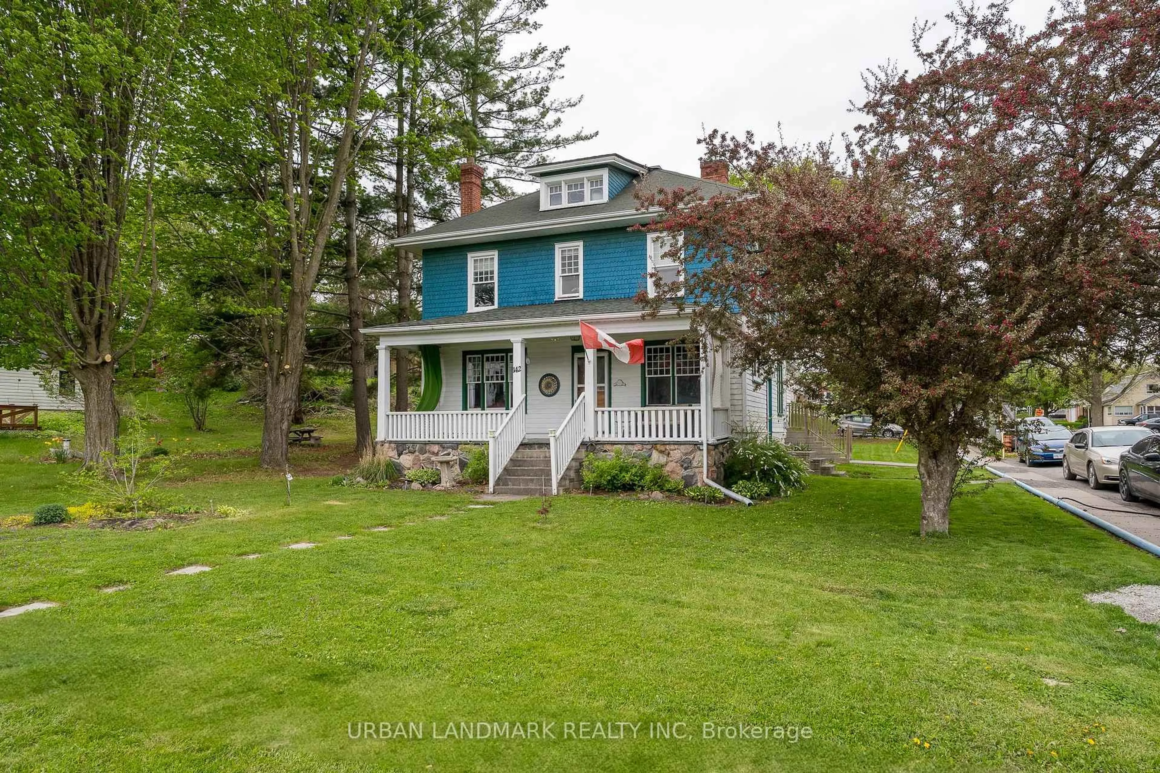 A pic from outside/outdoor area/front of a property/back of a property/a pic from drone, street for 142 St Lawrence St, Madoc Ontario K0K 2K0