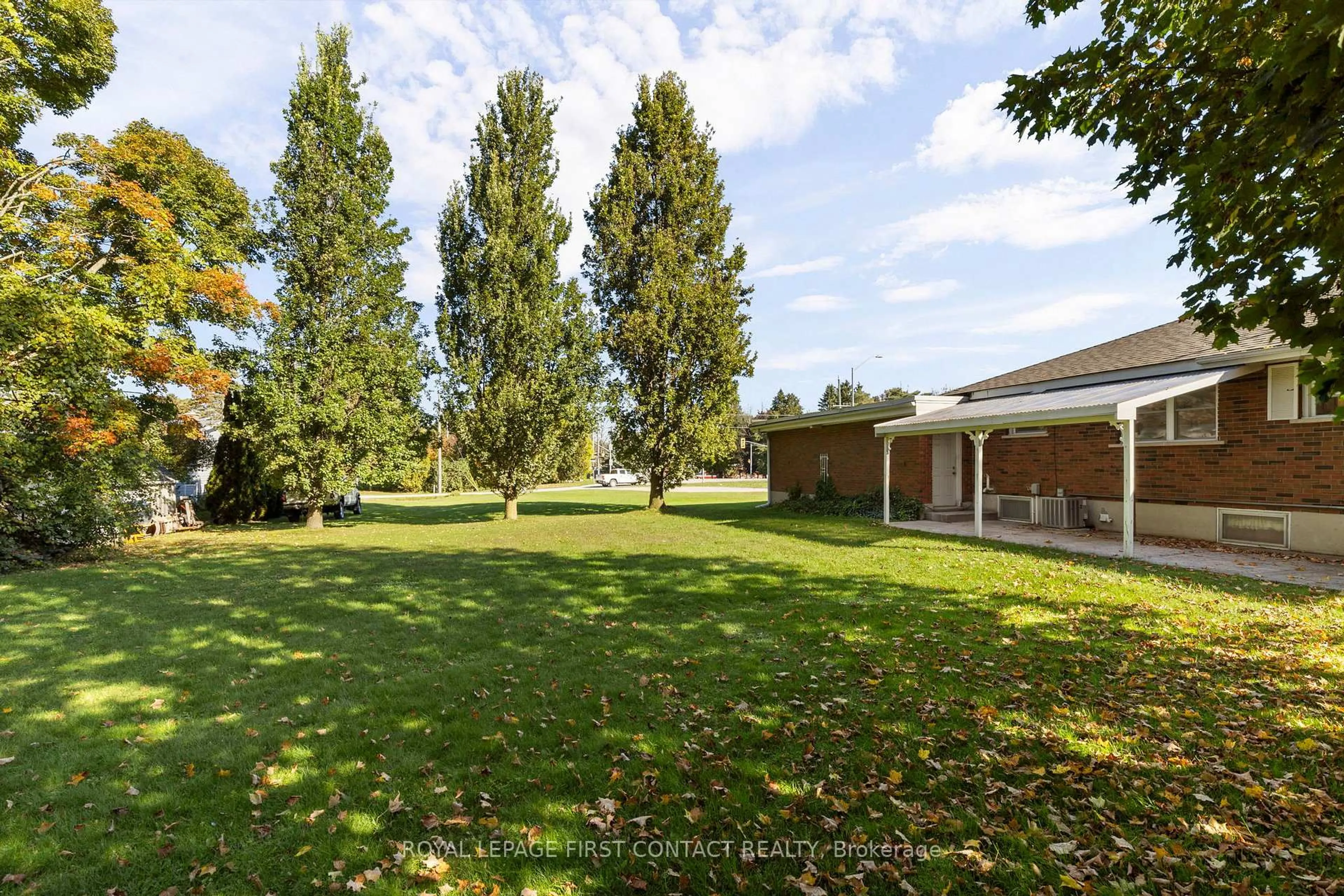 A pic from outside/outdoor area/front of a property/back of a property/a pic from drone, forest/trees view for 482 St. Vincent St, Meaford Ontario N4L 1C6