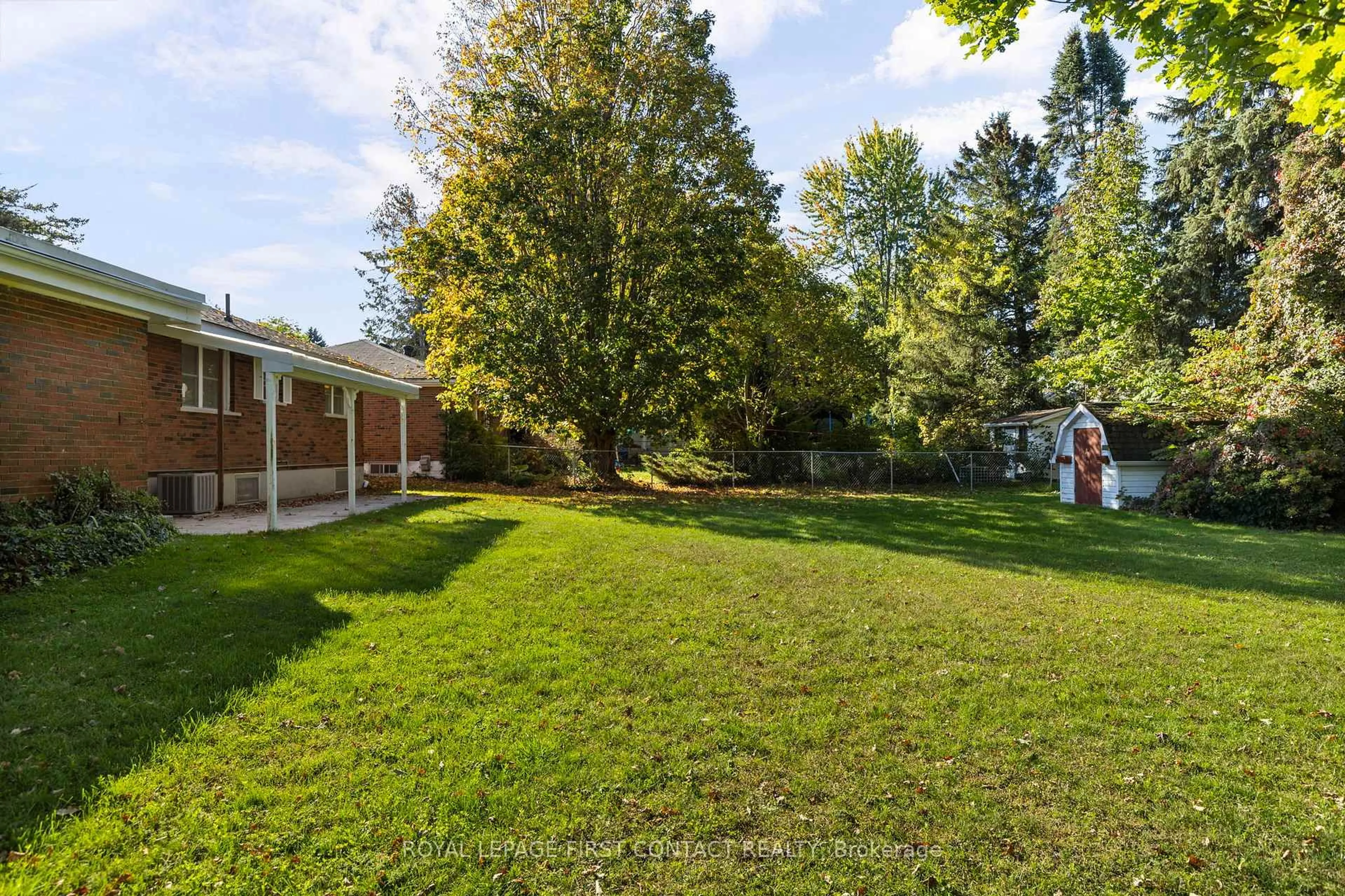 Patio, unknown for 482 St. Vincent St, Meaford Ontario N4L 1C6