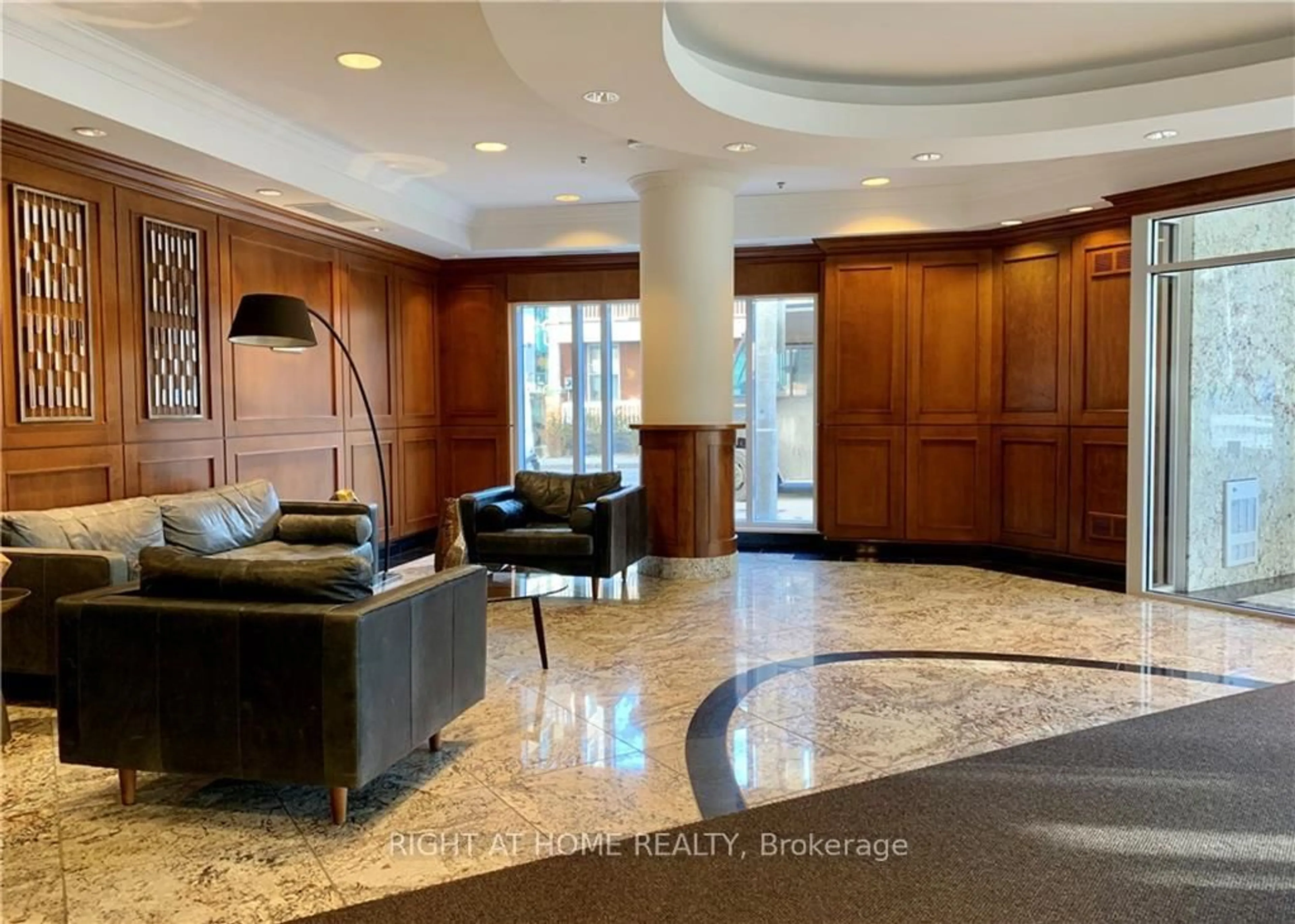 Lobby for 242 Rideau St #2604, Ottawa Ontario K1N 0B7