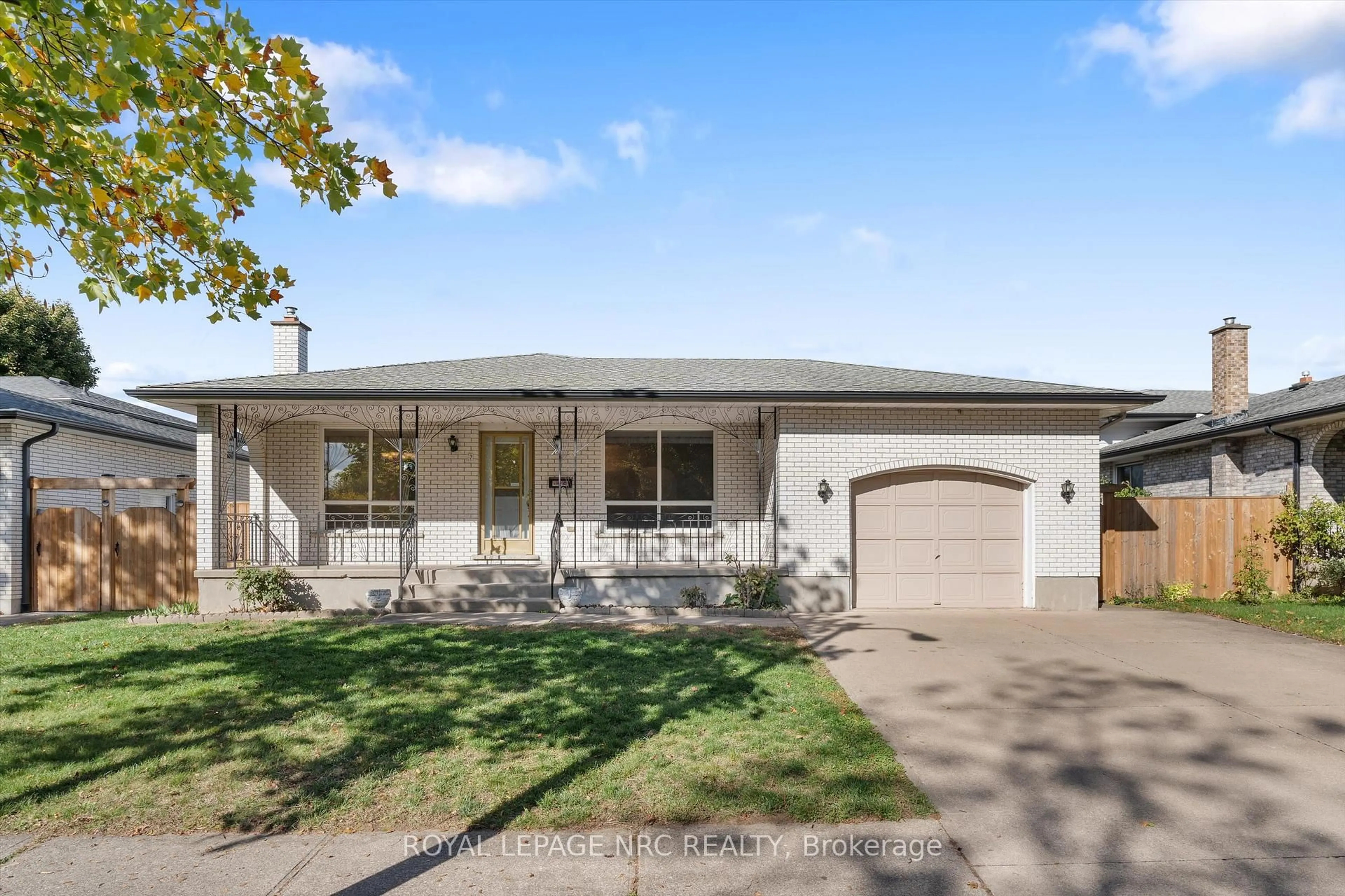 Unknown for 7 Tanera Cres, St. Catharines Ontario L2M 7J7