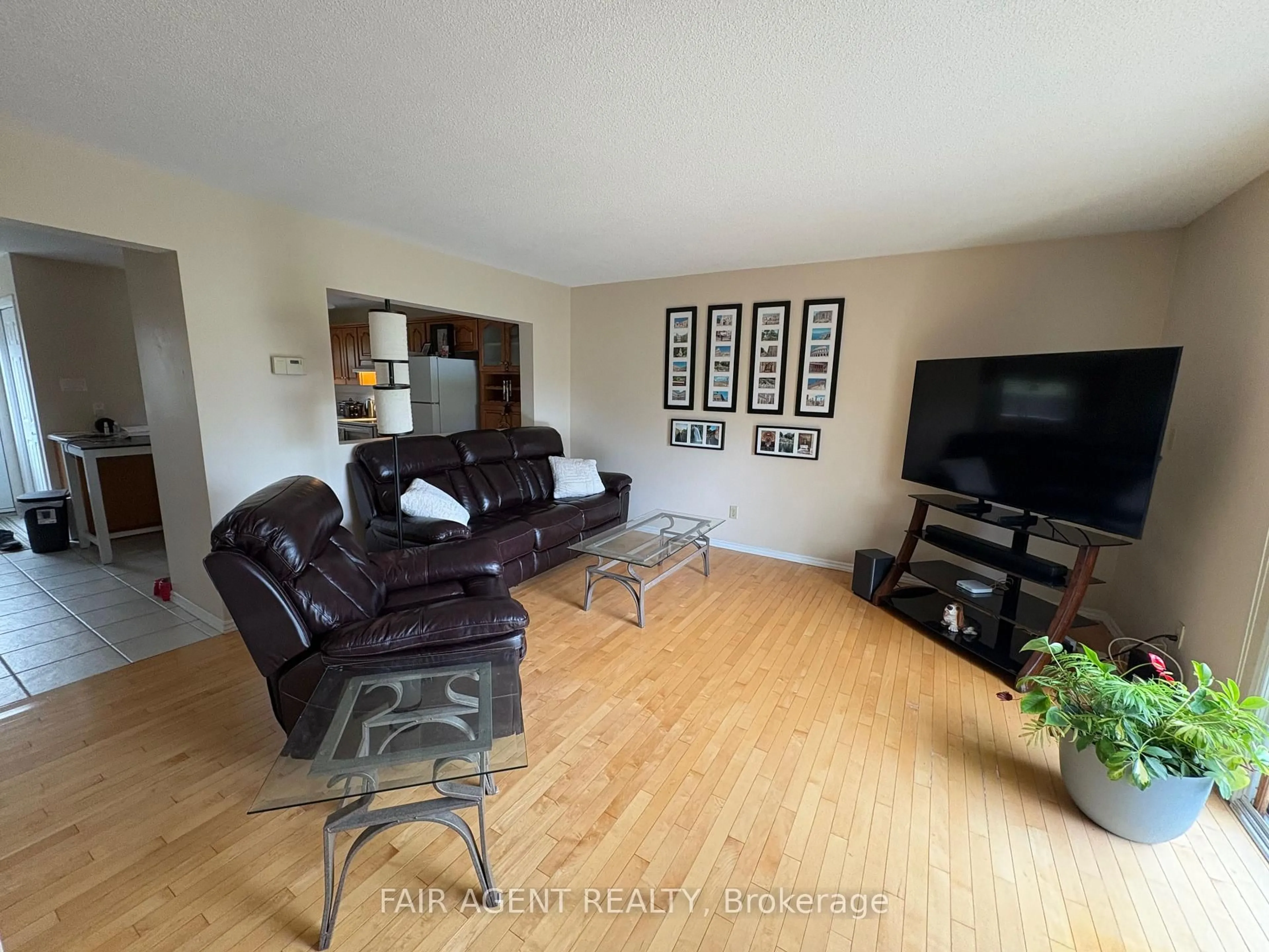 Living room with furniture, unknown for 2-3050 Meadowbrook Lane, Windsor Ontario N8T 3H4