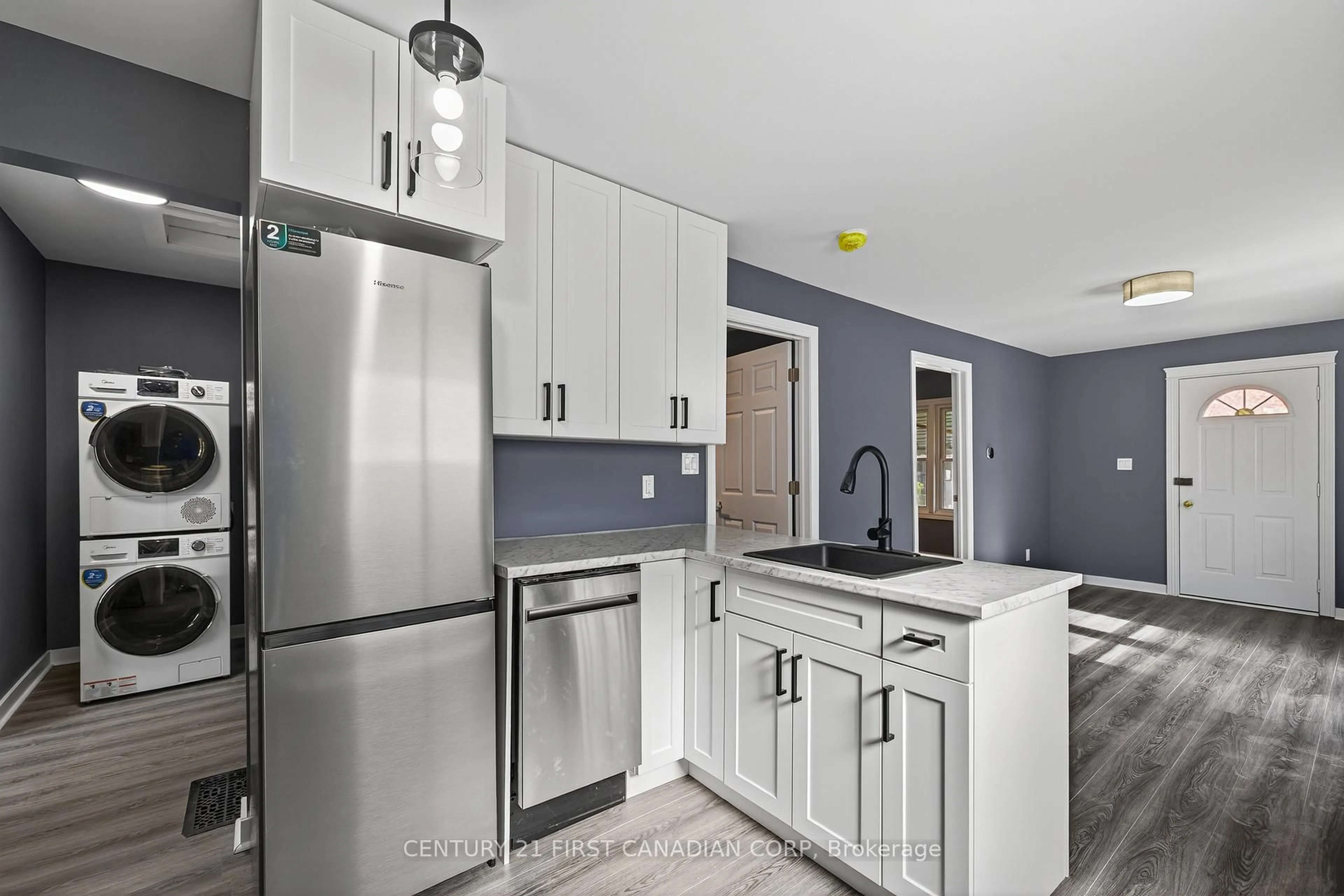 Open concept kitchen, ceramic/tile floor for 117 Sterling St, London East Ontario N5Y 1Y9